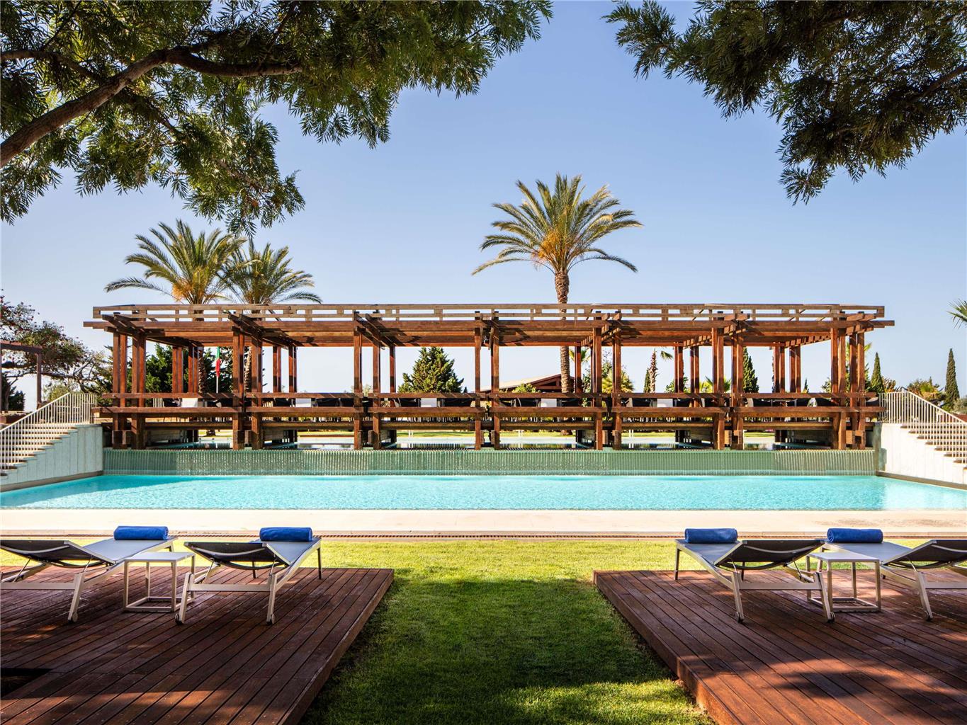Victoria Golf Resort and Spa