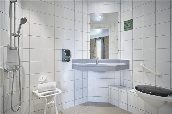 Guest Room,Bathroom,Accessibility,On-Site