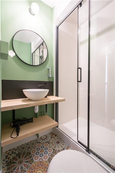 Guest Room,Bathroom,On-Site