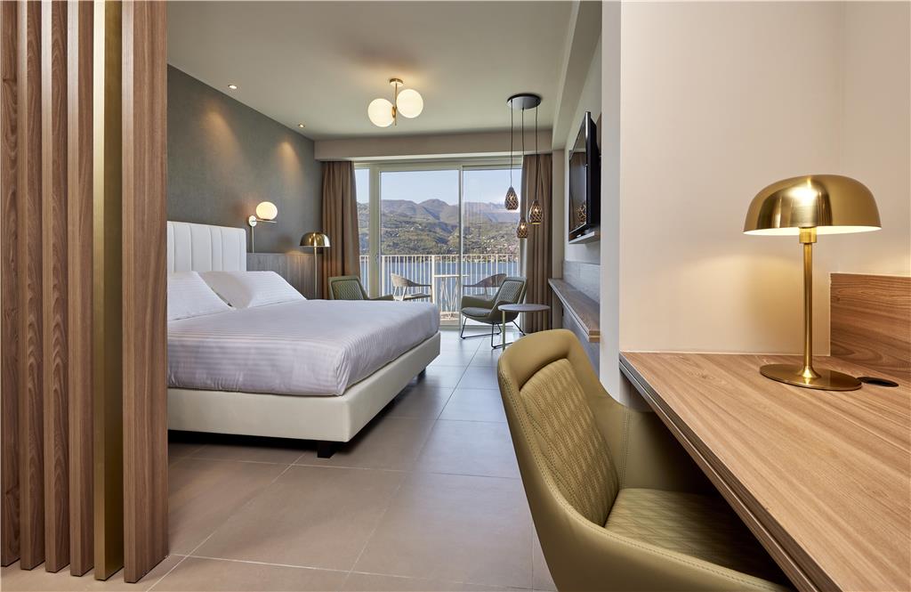 PARK HOTEL CASIMIRO-guestroom-Guest Room,Suite,On-Site.jpg