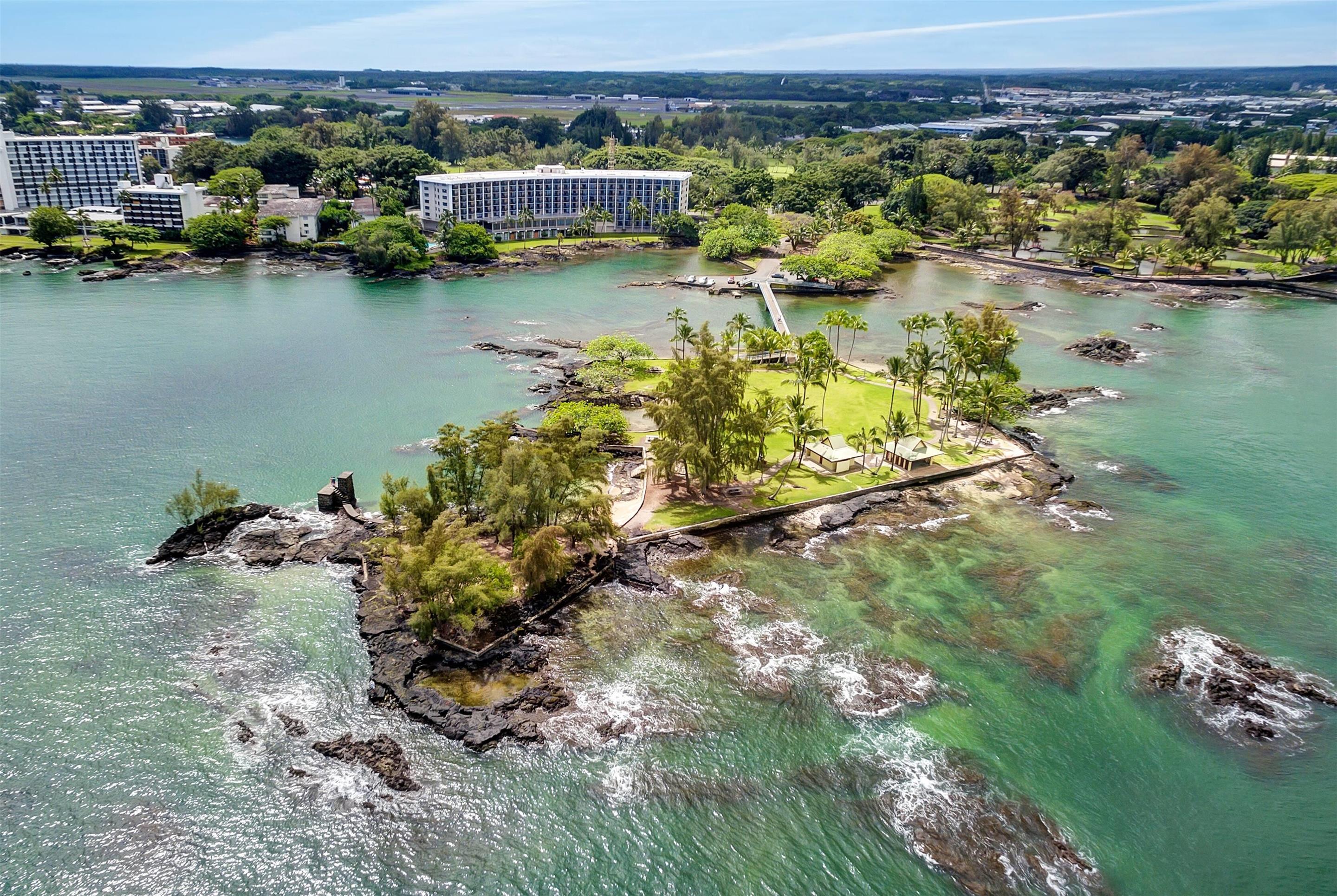 Exterior | Hilo Hawaiian Hotel, Trademark Collection by Wyndham