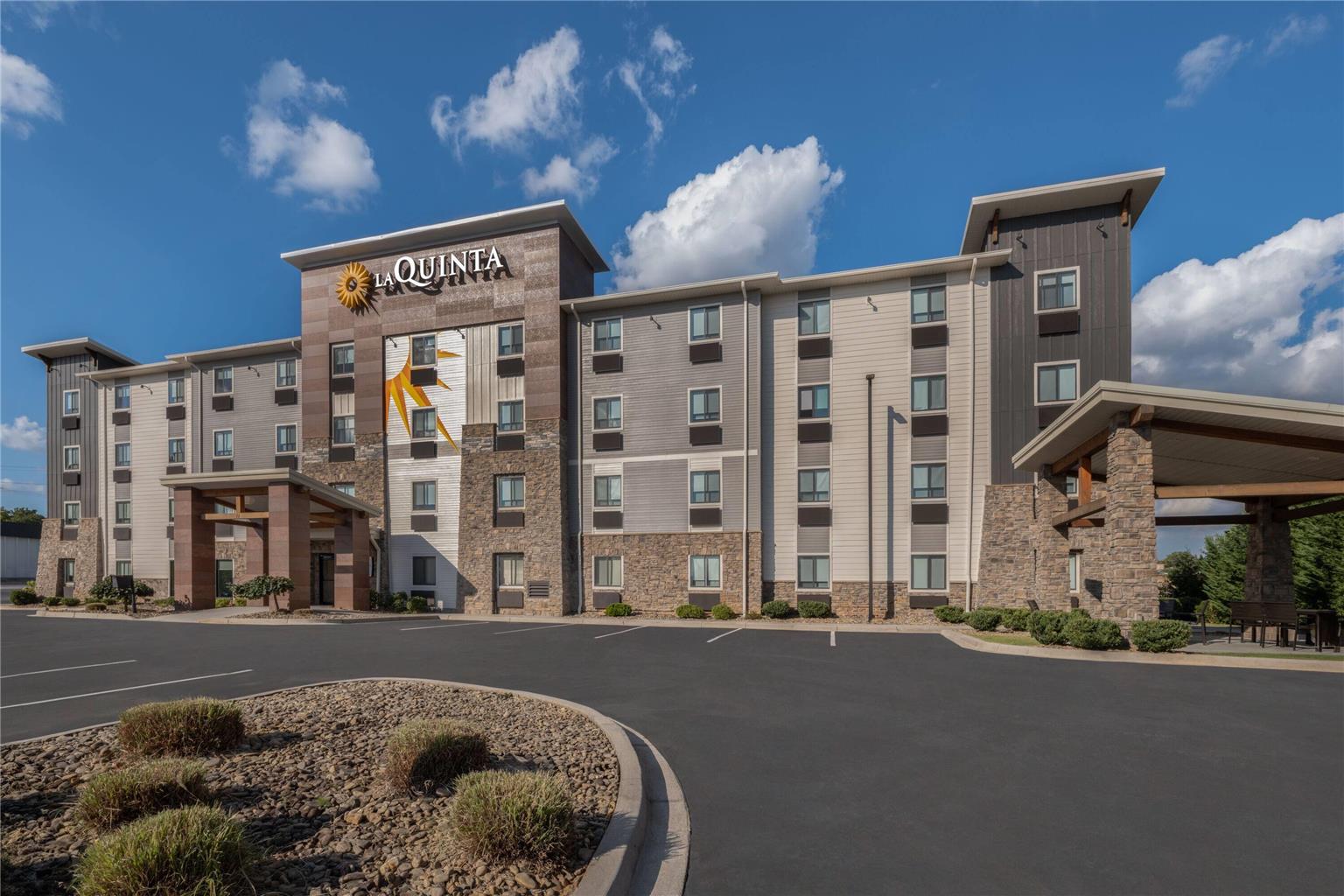 La Quinta Inn & Suites Greenville