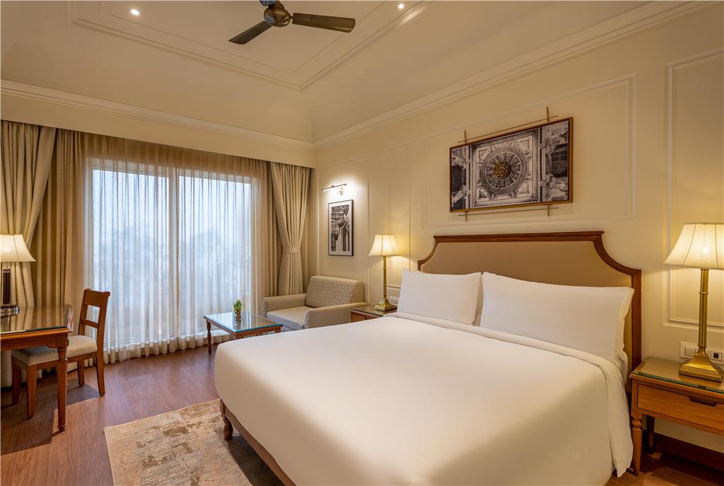 RADISSON RESORT MOUNT ABU-guestroom-Guest Room,On-Site.jpg