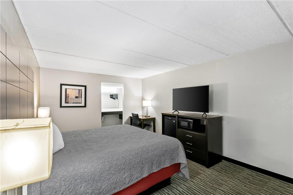 ECONO LODGE HELEN-guestroom-Guest Room,On-Site.jpg