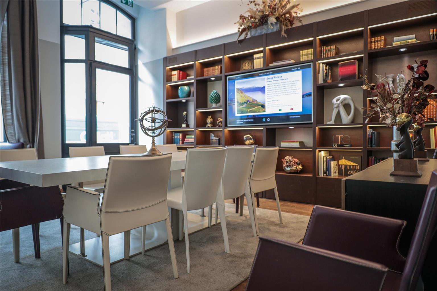 SWISS LUXURY APARTMENTS - Photo 35