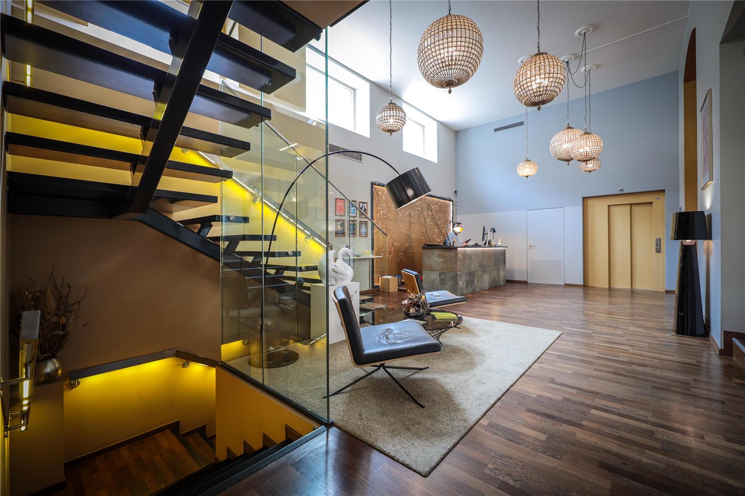 SWISS LUXURY APARTMENTS - Photo 37