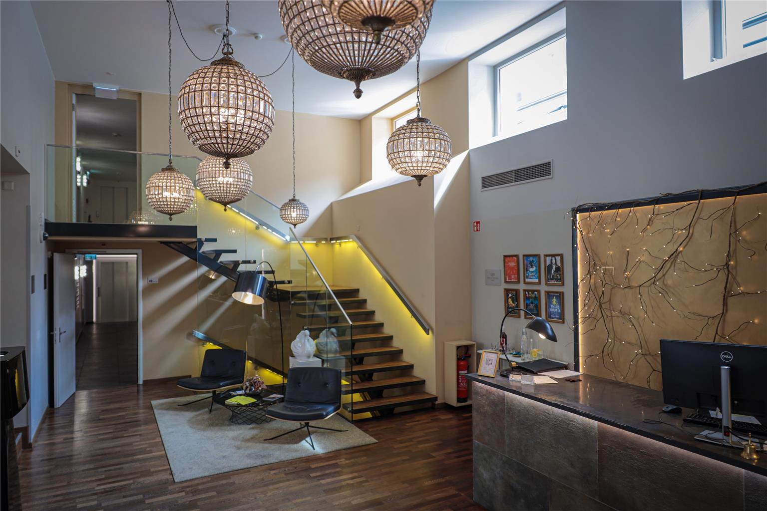 SWISS LUXURY APARTMENTS - Photo 39
