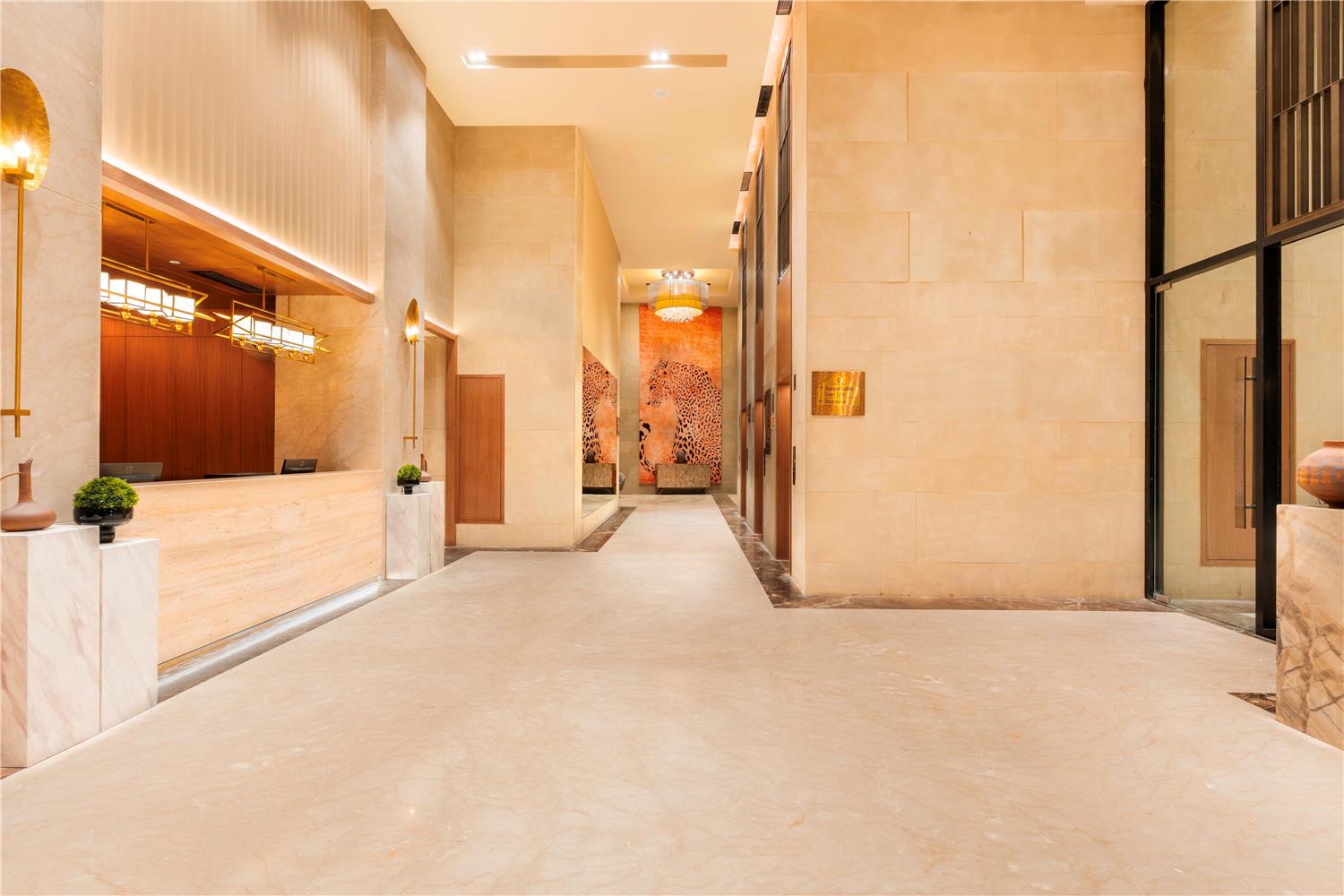 HOTEL SAROVAR PREMIERE ALWAR - Lobby