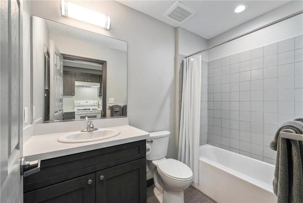 BAYMONT BY WYNDHAM OCALA SUITES-guestroom-Guest Room,Bathroom,On-Site.jpg