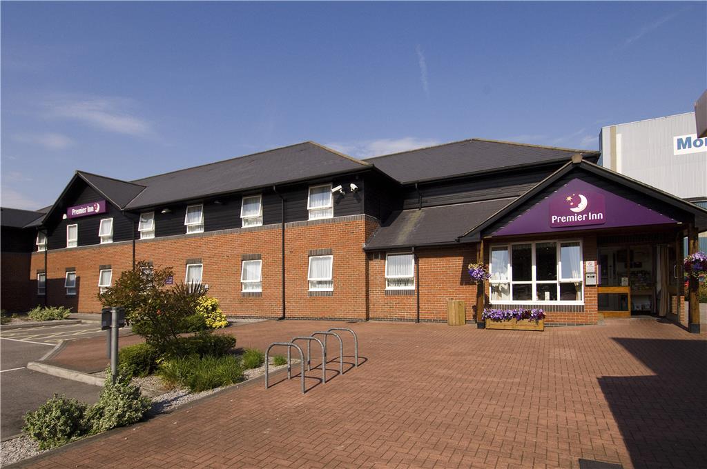 Premier Inn Swansea North