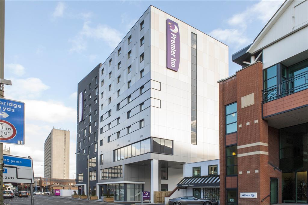 Premier Inn Hotel Woking Town Centre