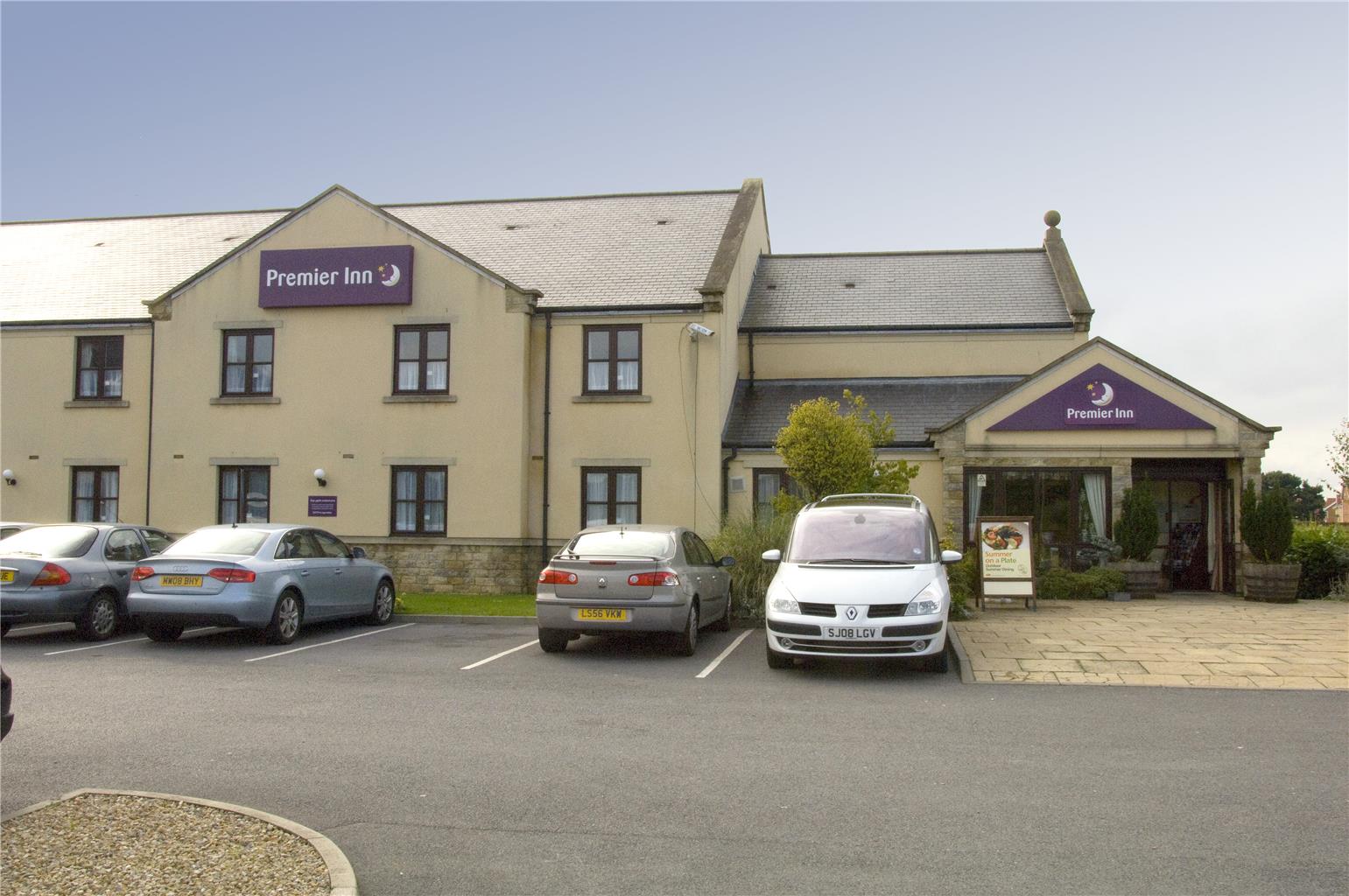 Premier Inn Newcastle (Holystone)