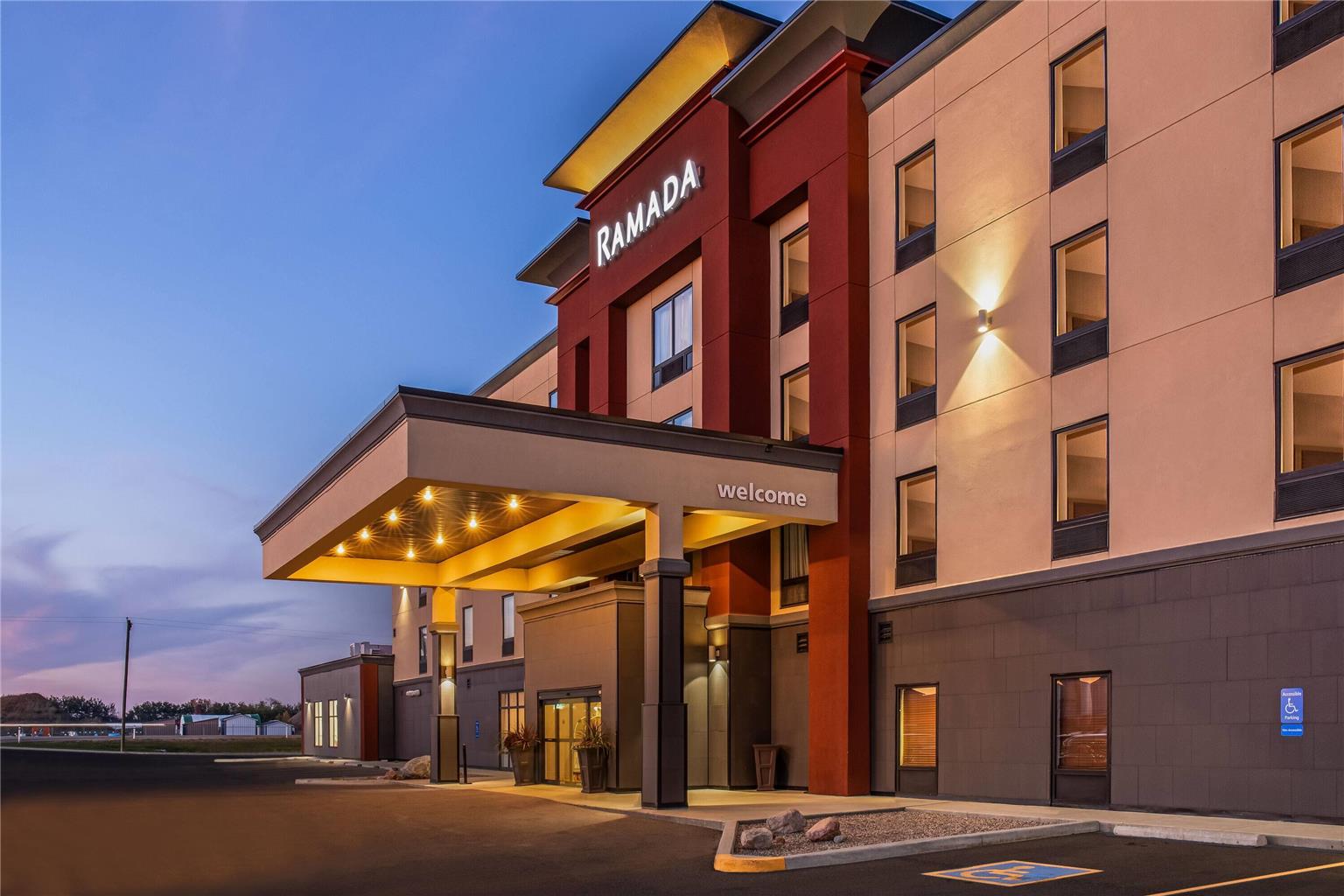 Ramada by Wyndham St. Paul AB