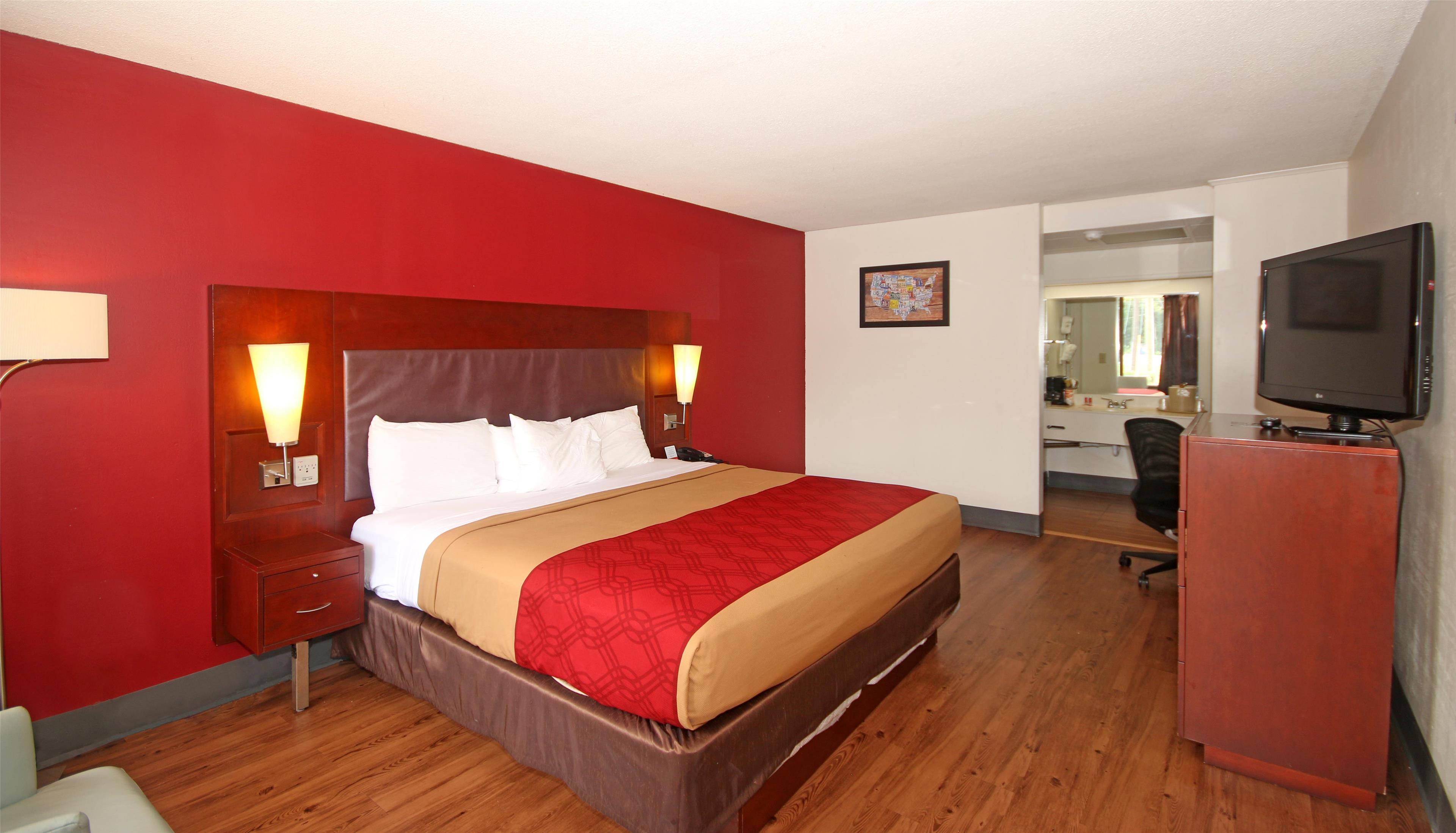 1 King Bed image
