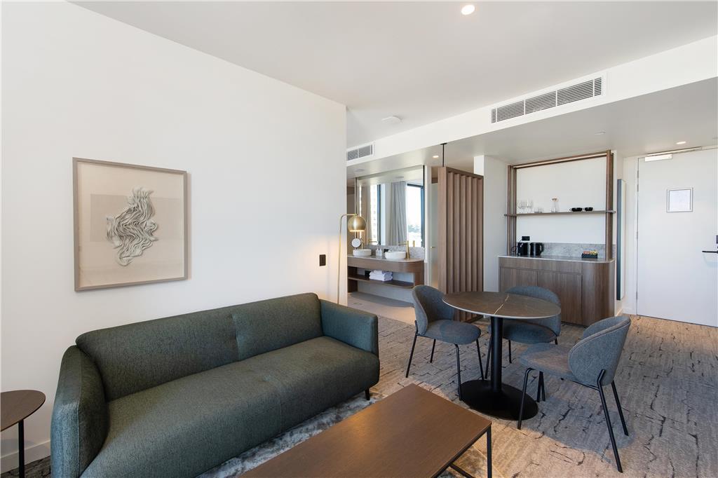 THE GEORGE GLENELG-guestroom-Guest Room,On-Site.jpg