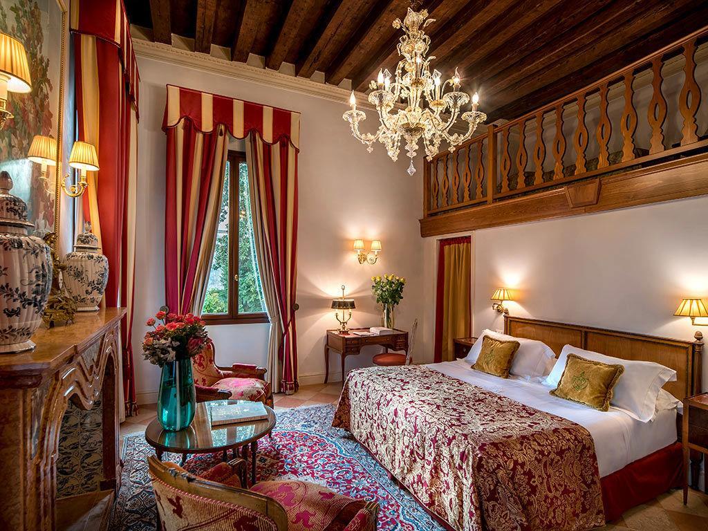 VILLA FRANCESCHI HOTEL & RESORT-guestroom-Guest Room,On-Site.jpg