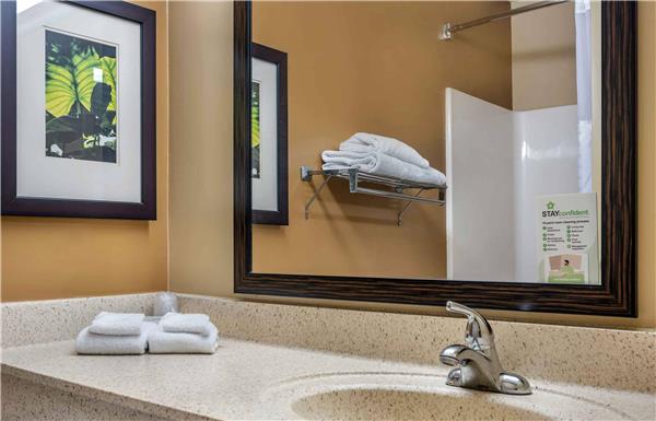 Guest Room,Bathroom,On-Site