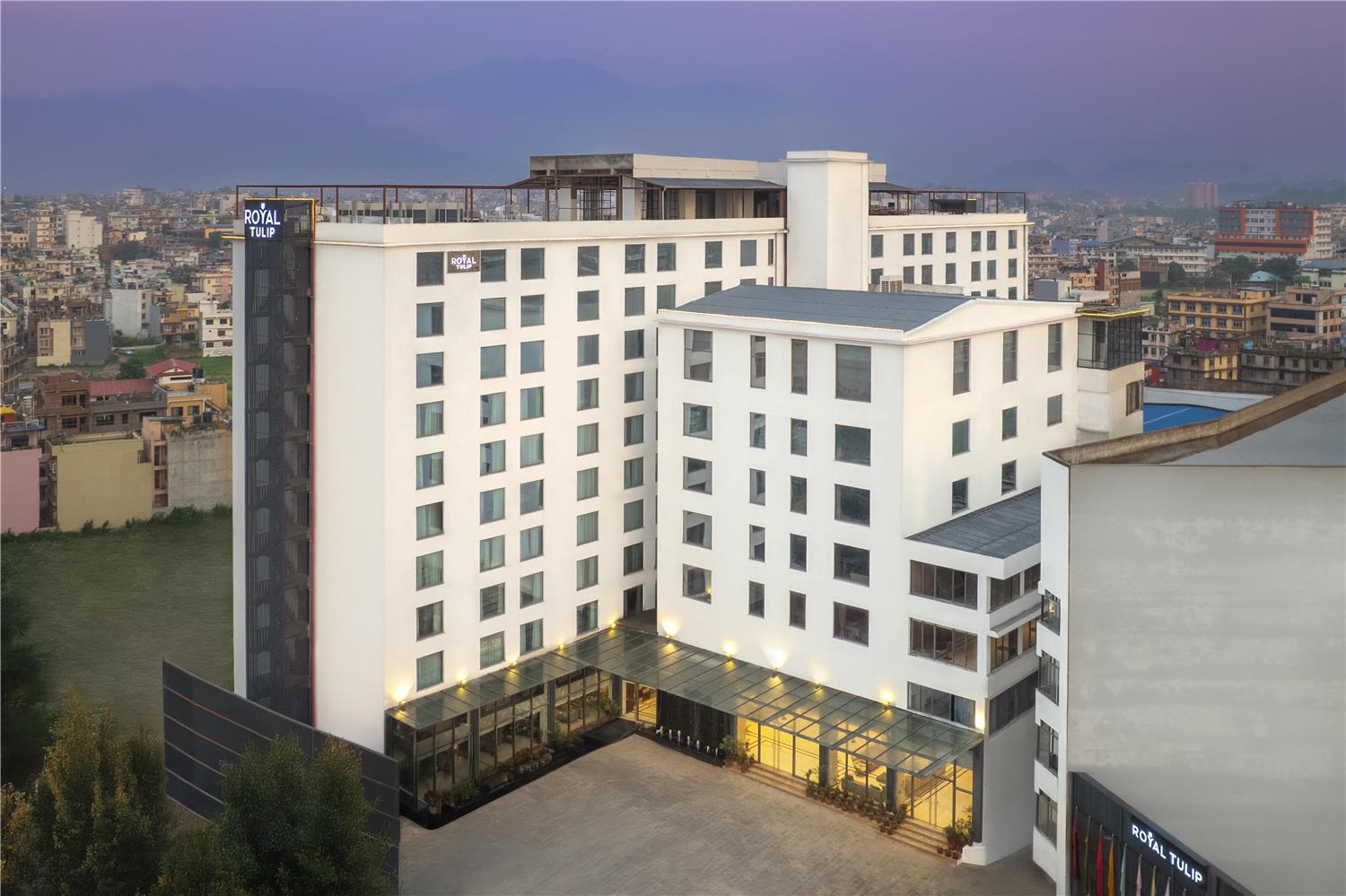 HOTEL ROYAL TULIP KATHMANDU - Facade