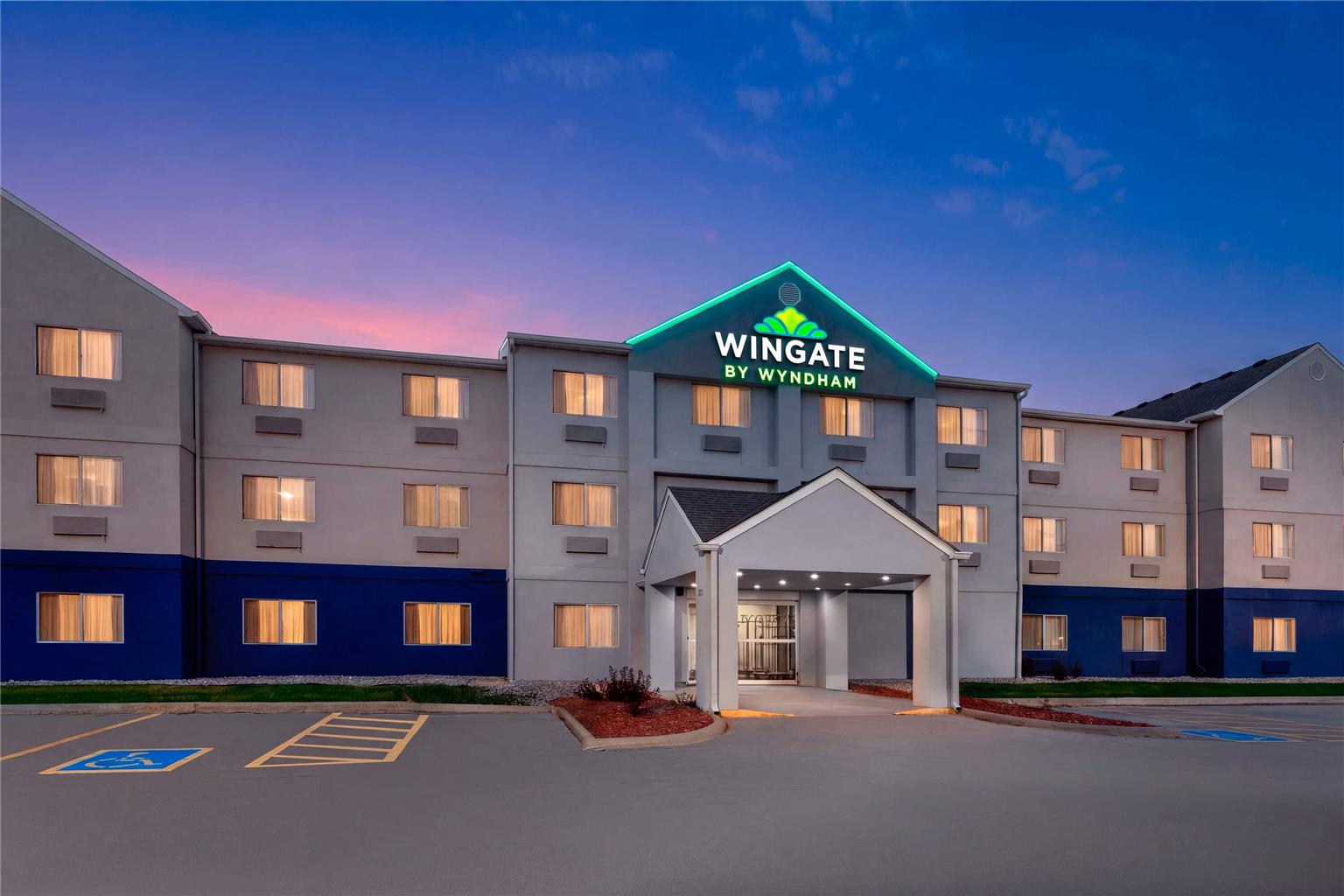 Wingate by Wyndham Oshkosh