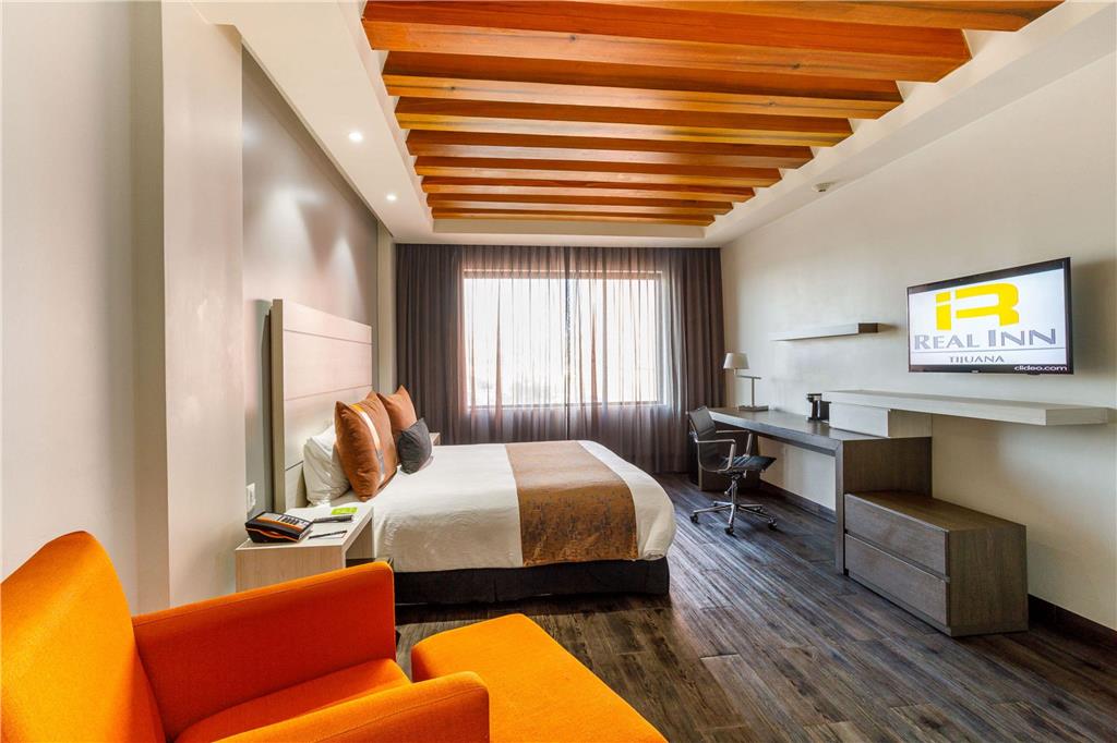 REAL INN TIJUANA-guestroom-Guest Room,Suite,On-Site.jpg