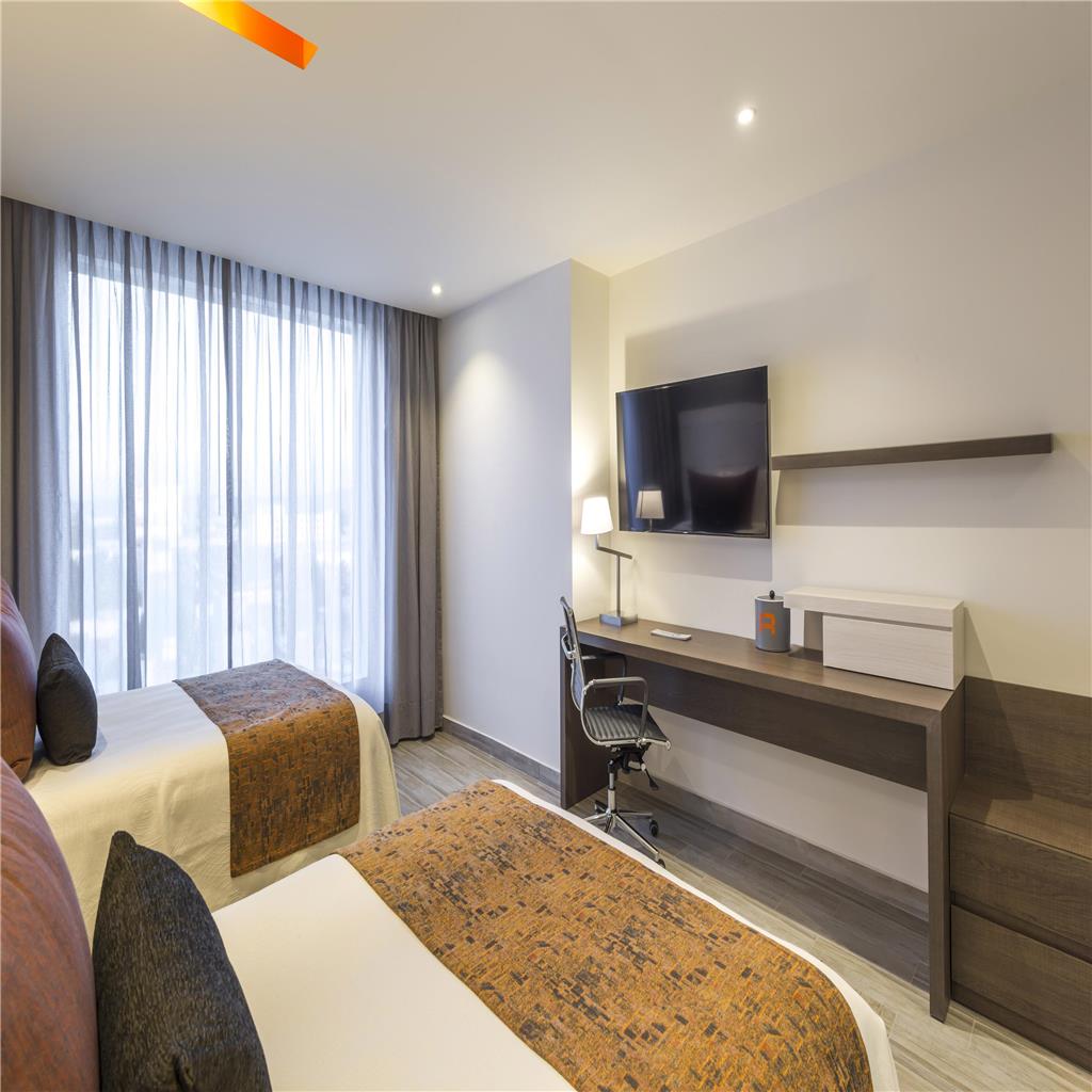 REAL INN CELAYA-guestroom-Guest Room,On-Site.jpg