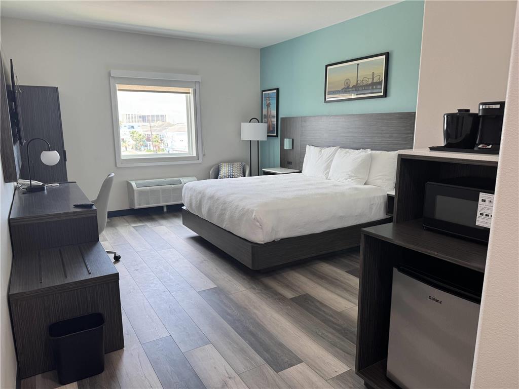 SEABREEZE HOTEL AN ASCEND COLLECTIO-guestroom-Guest Room,On-Site.jpg