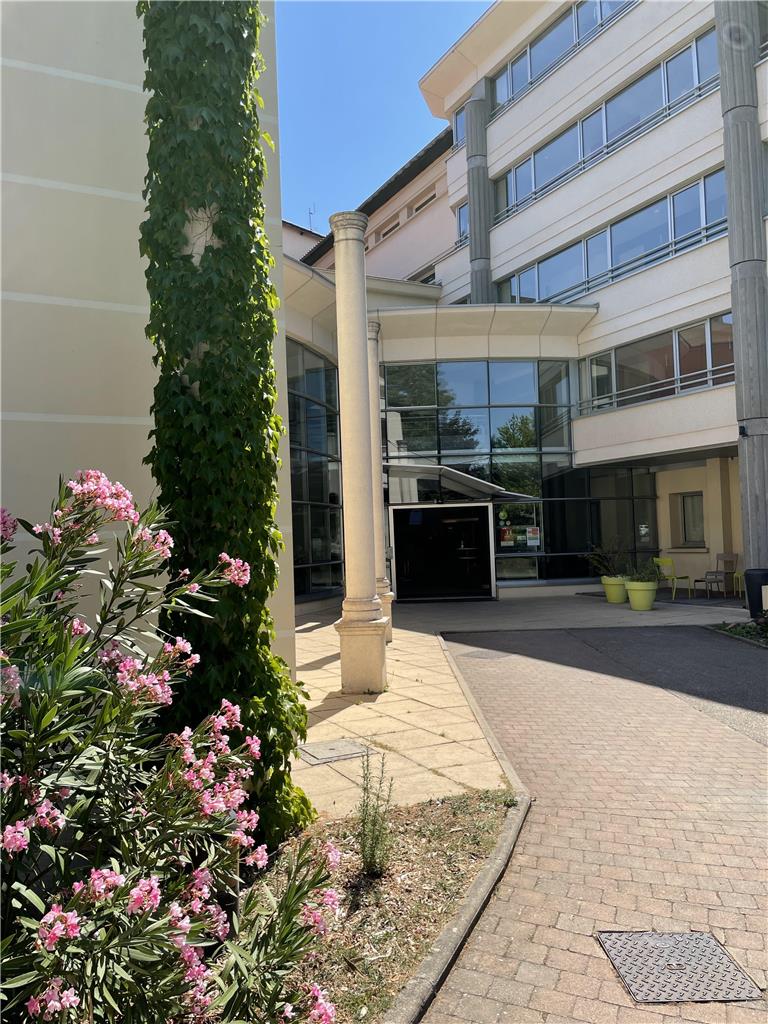 Valpre Hotel