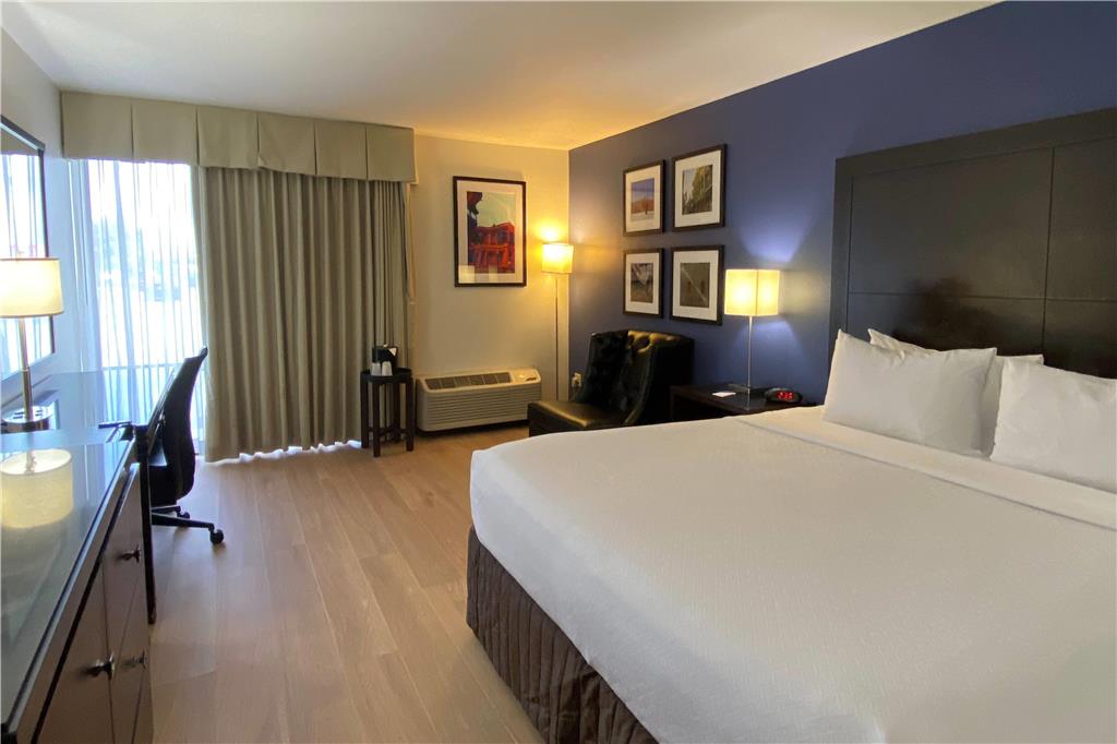 TRYP BY WYNDHAM NEW ORLEANS AIRPORT-guestroom-Guest Room,On-Site.jpg