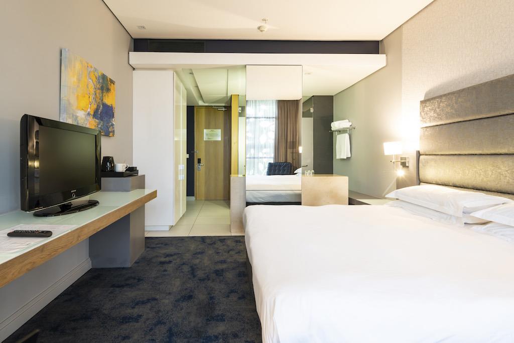 AHA GATEWAY HOTEL-guestroom-Guest Room,On-Site.jpg