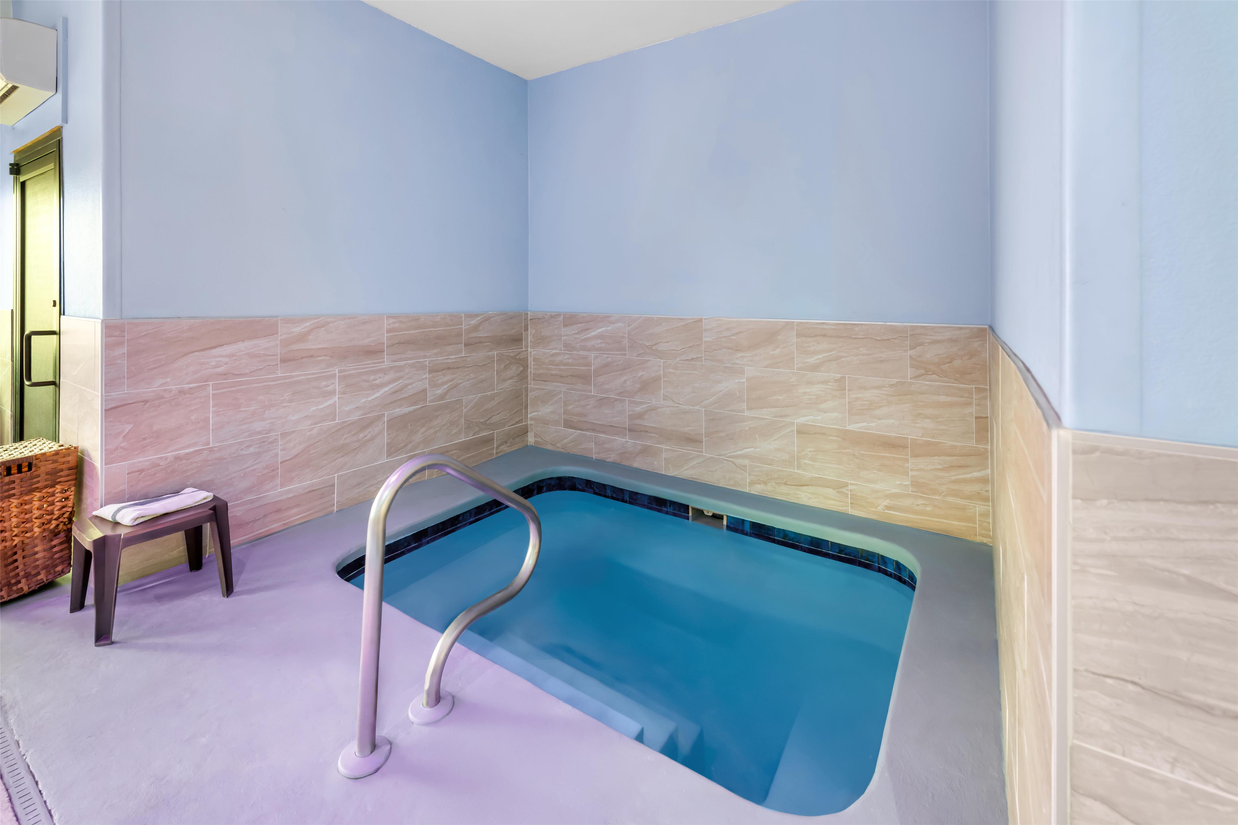 MO Pool