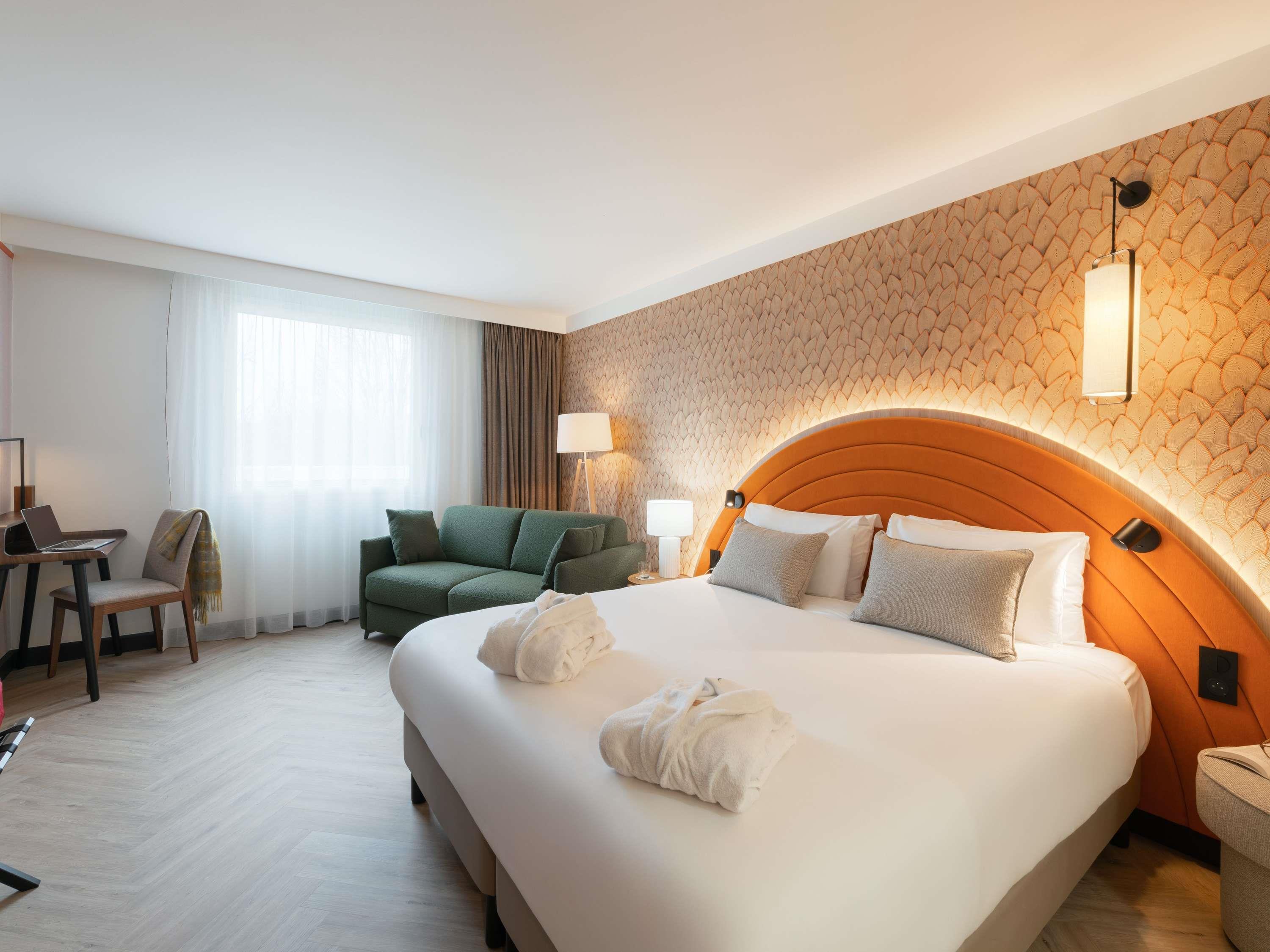 Mercure Chartres Est - Tap to explore photos
