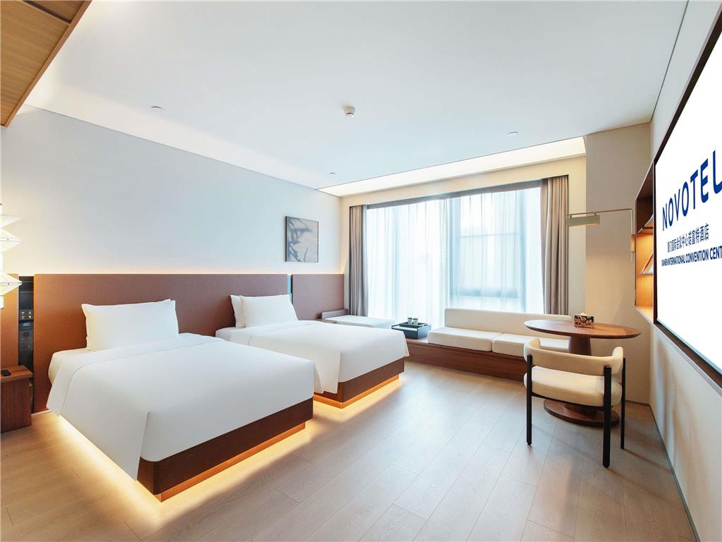 Novotel Xiamen International Convention Center-guestroom-Guest Room,On-Site.jpg