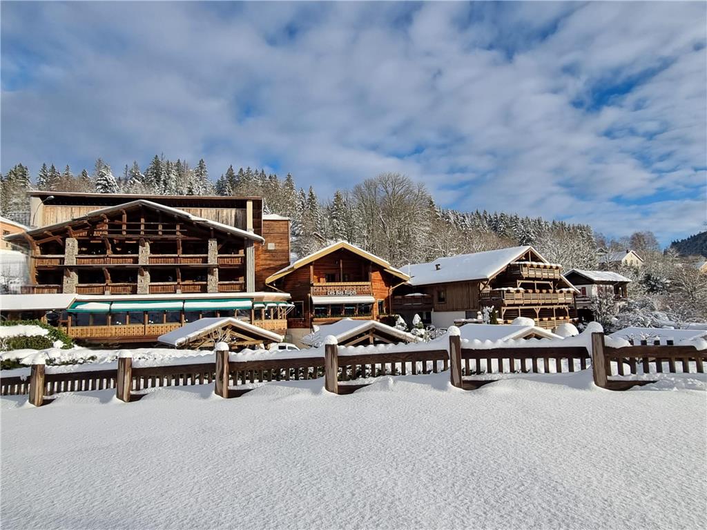 Les Bas Rupts Et Chalet Fleuri