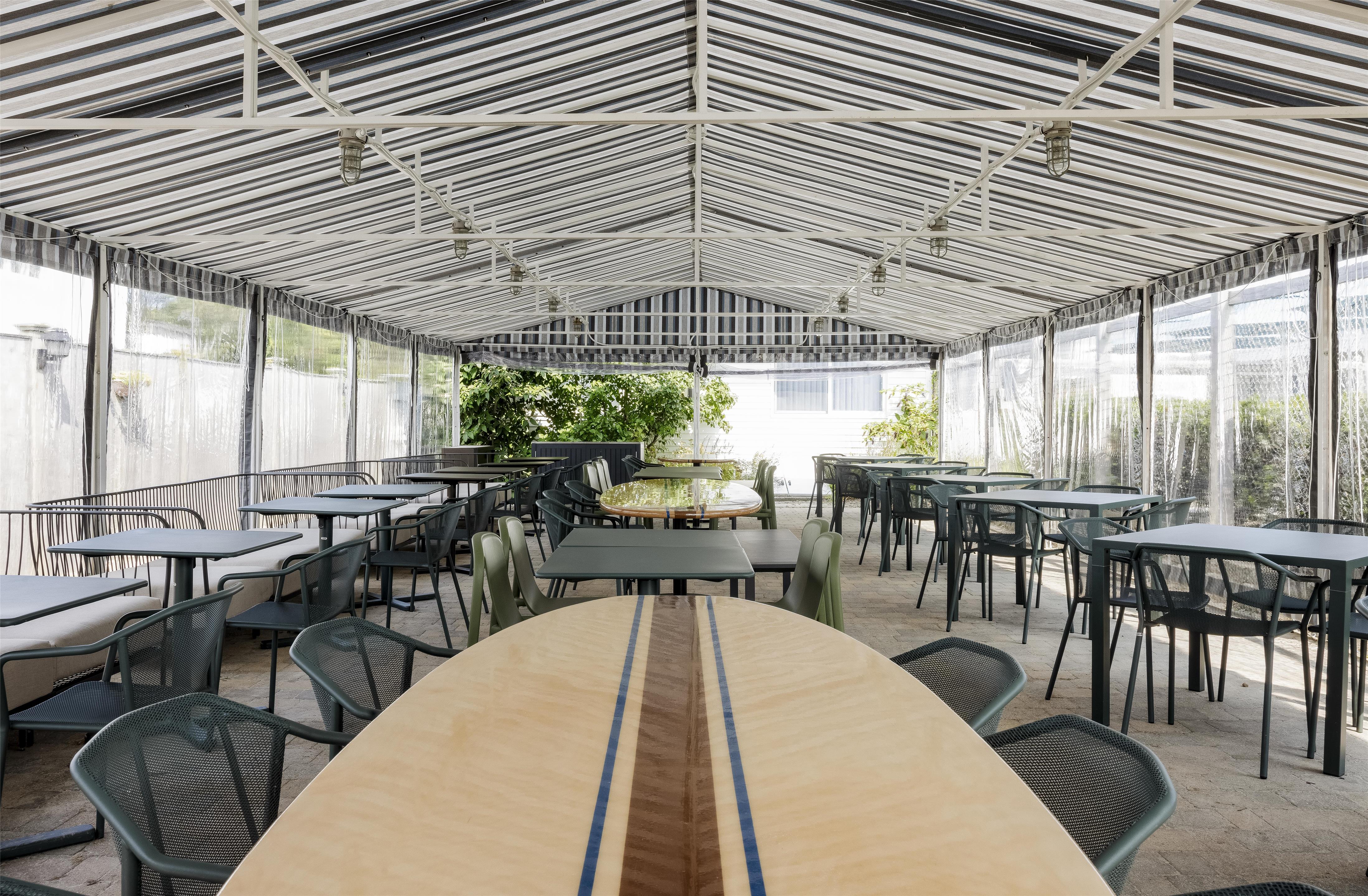 Four Beaches Dining | Blue Water Resort