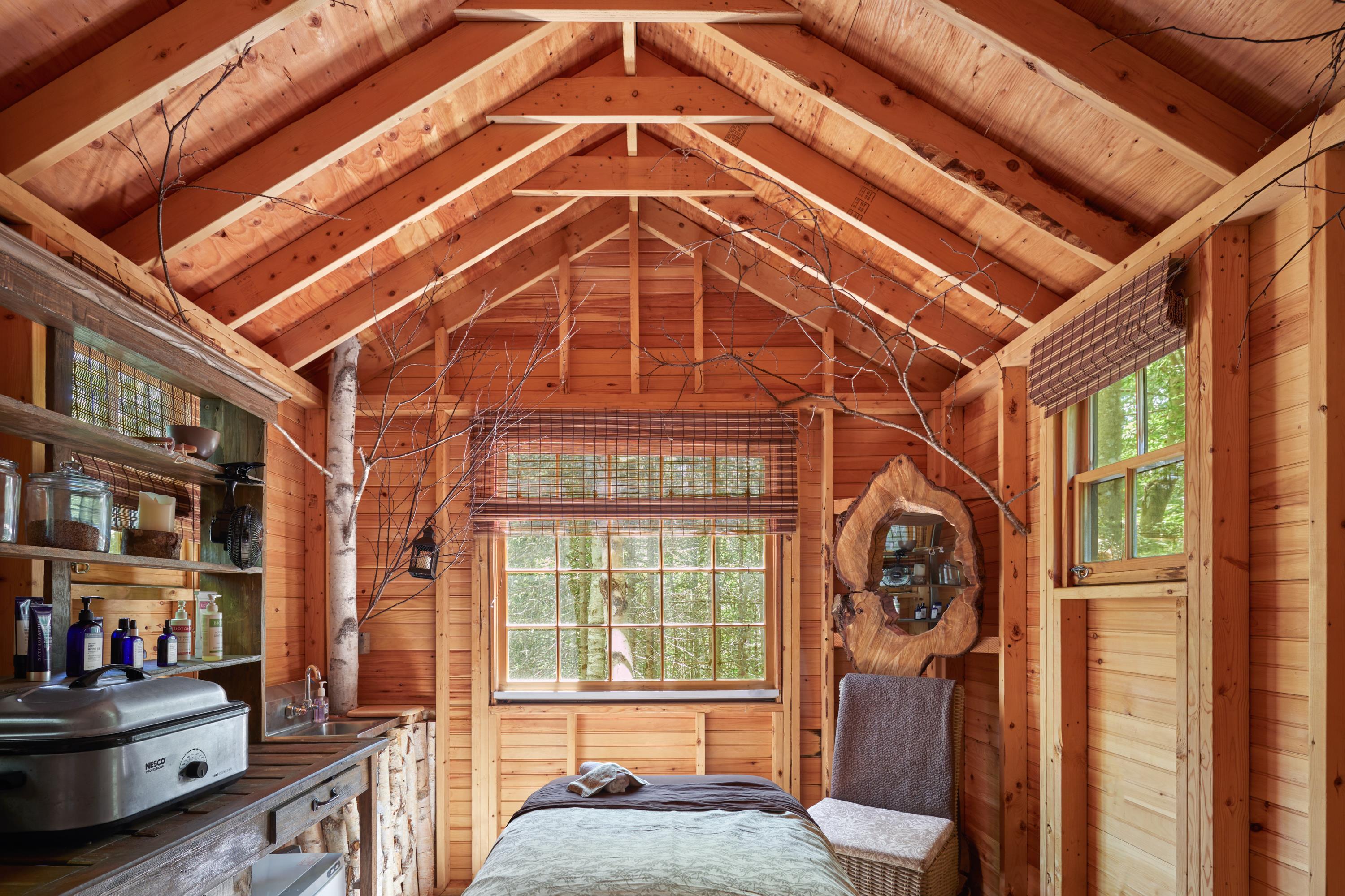 Tree House Spa Treatment Room | Hidden Pond