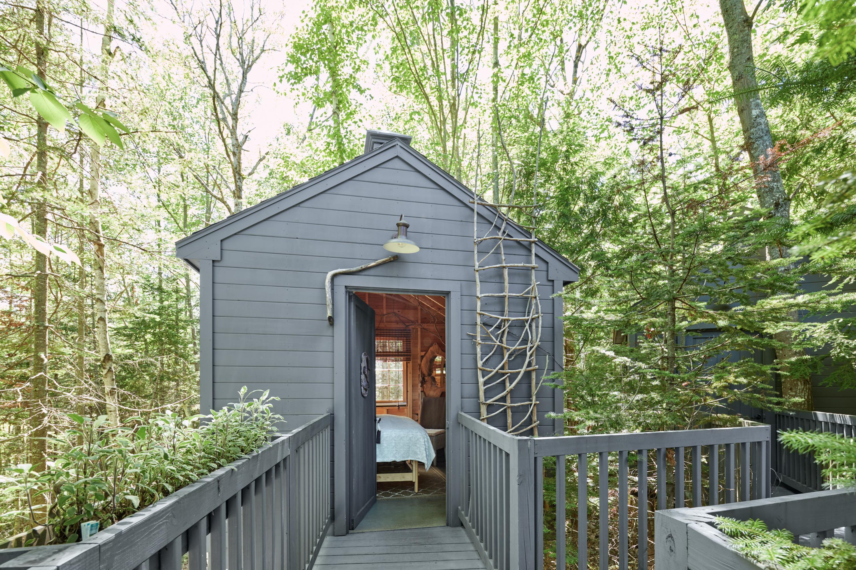 Tree House Spa | Hidden Pond