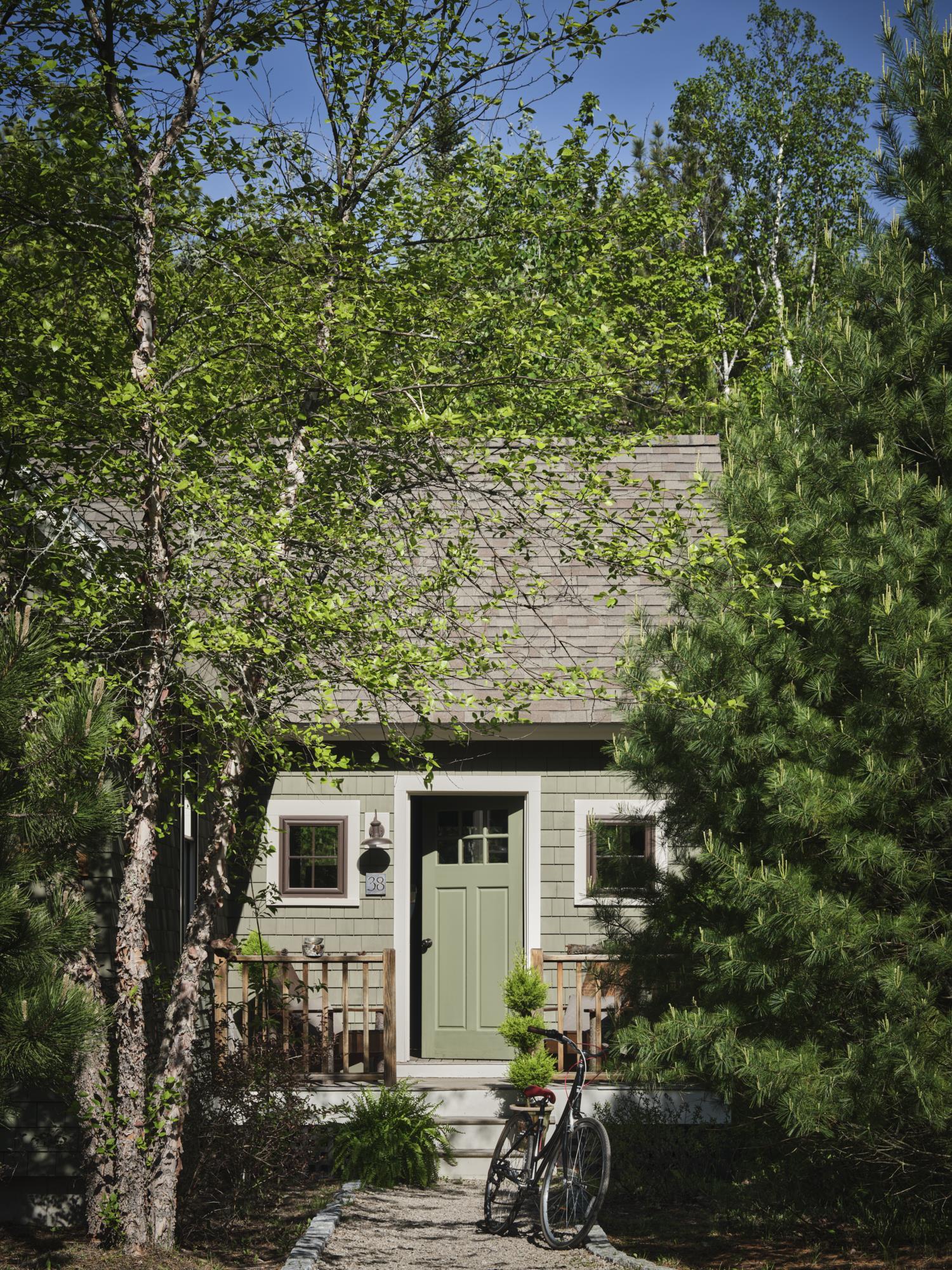 Bungalow | Hidden Pond