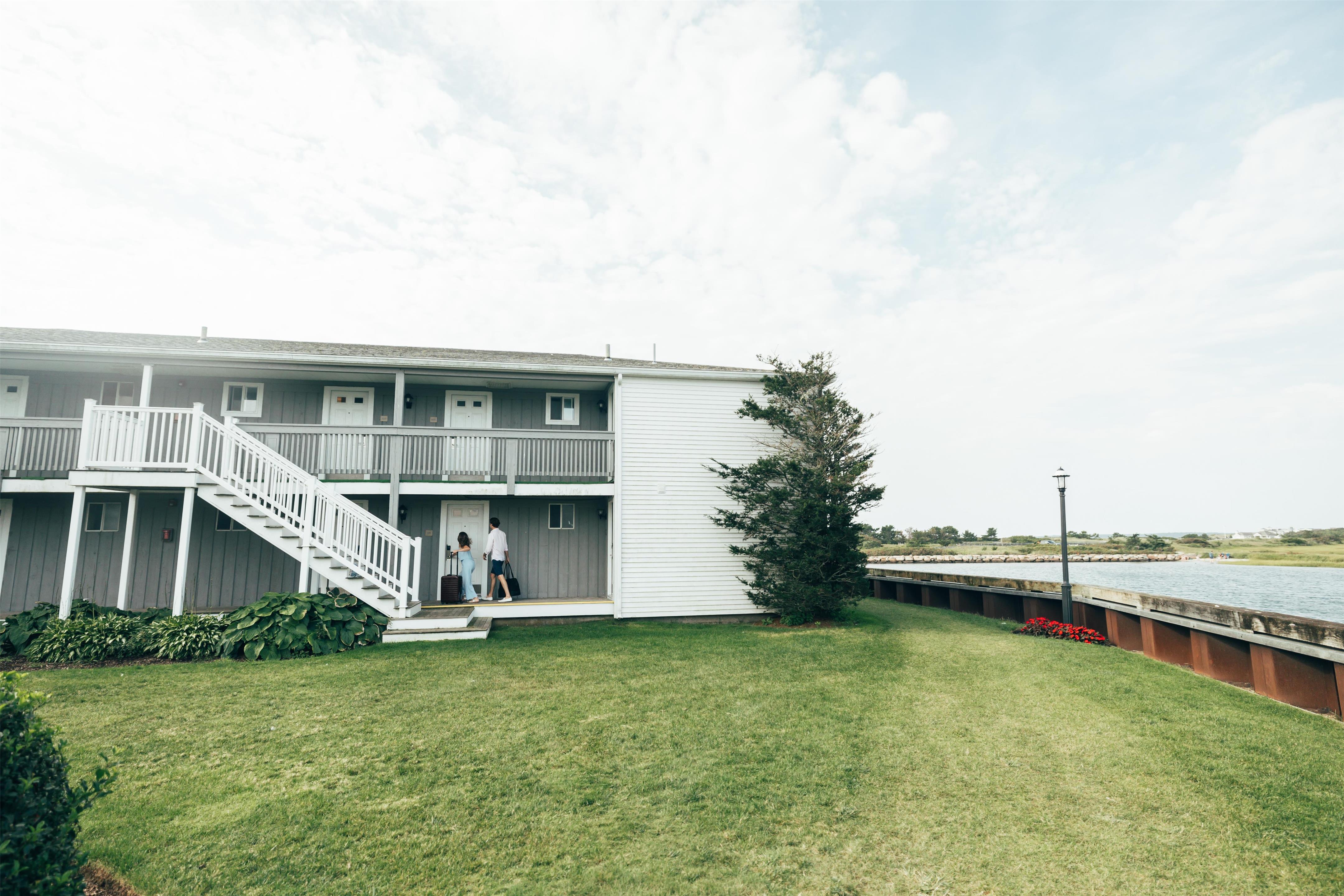 Exterior Room Doors | Red Jacket Beach Resort