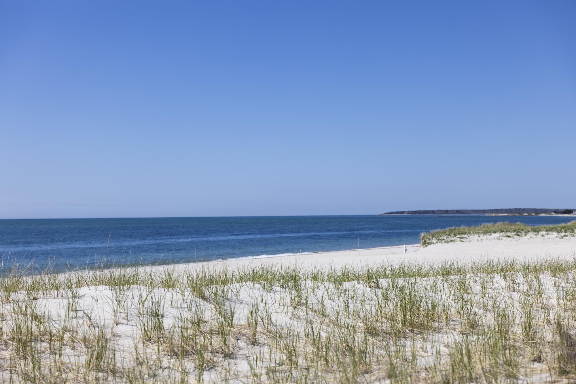 Resort Beach | Red Jacket Beach Resort