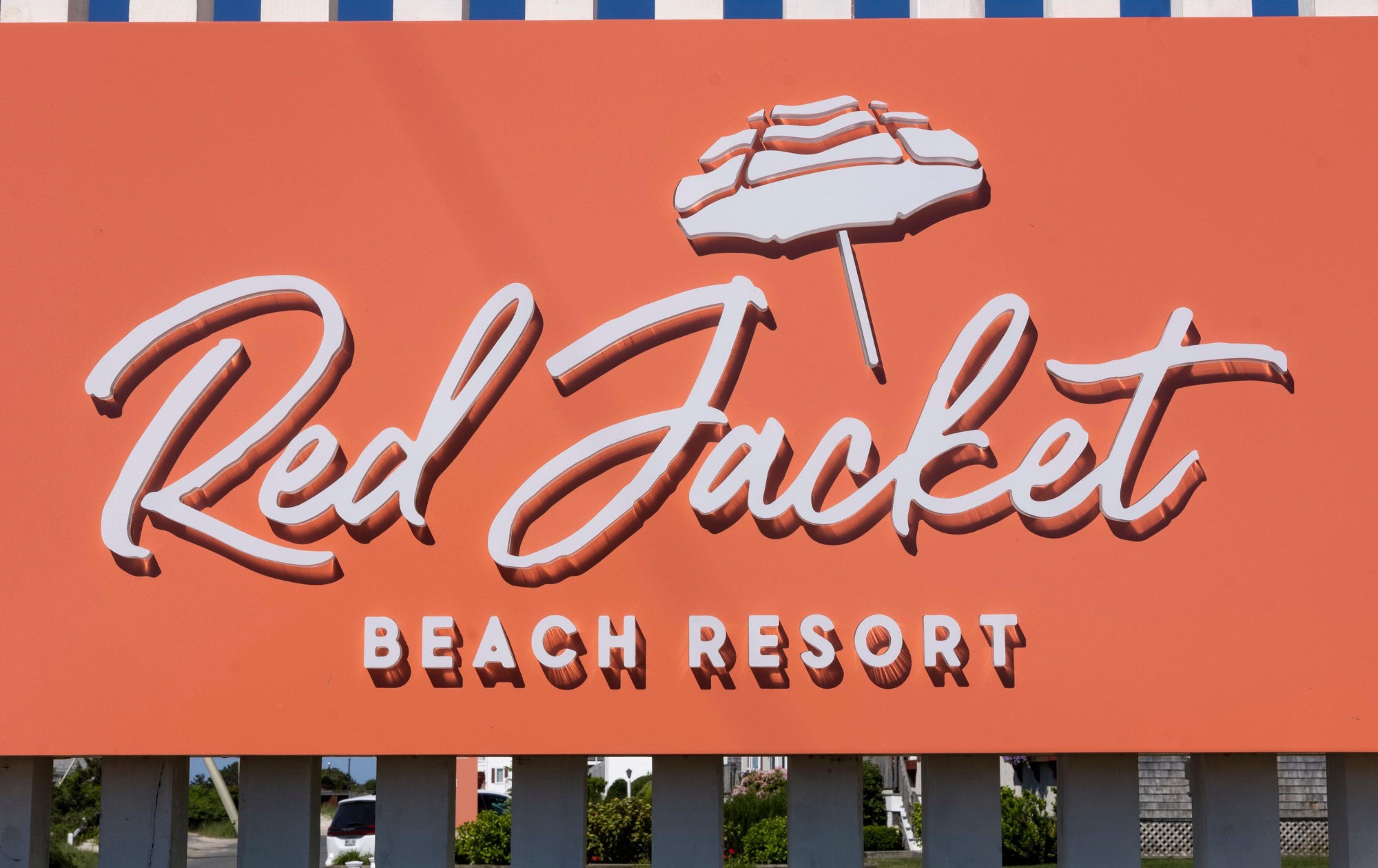 Red Jacket Beach Resort Grounds | Red Jacket Beach Resort