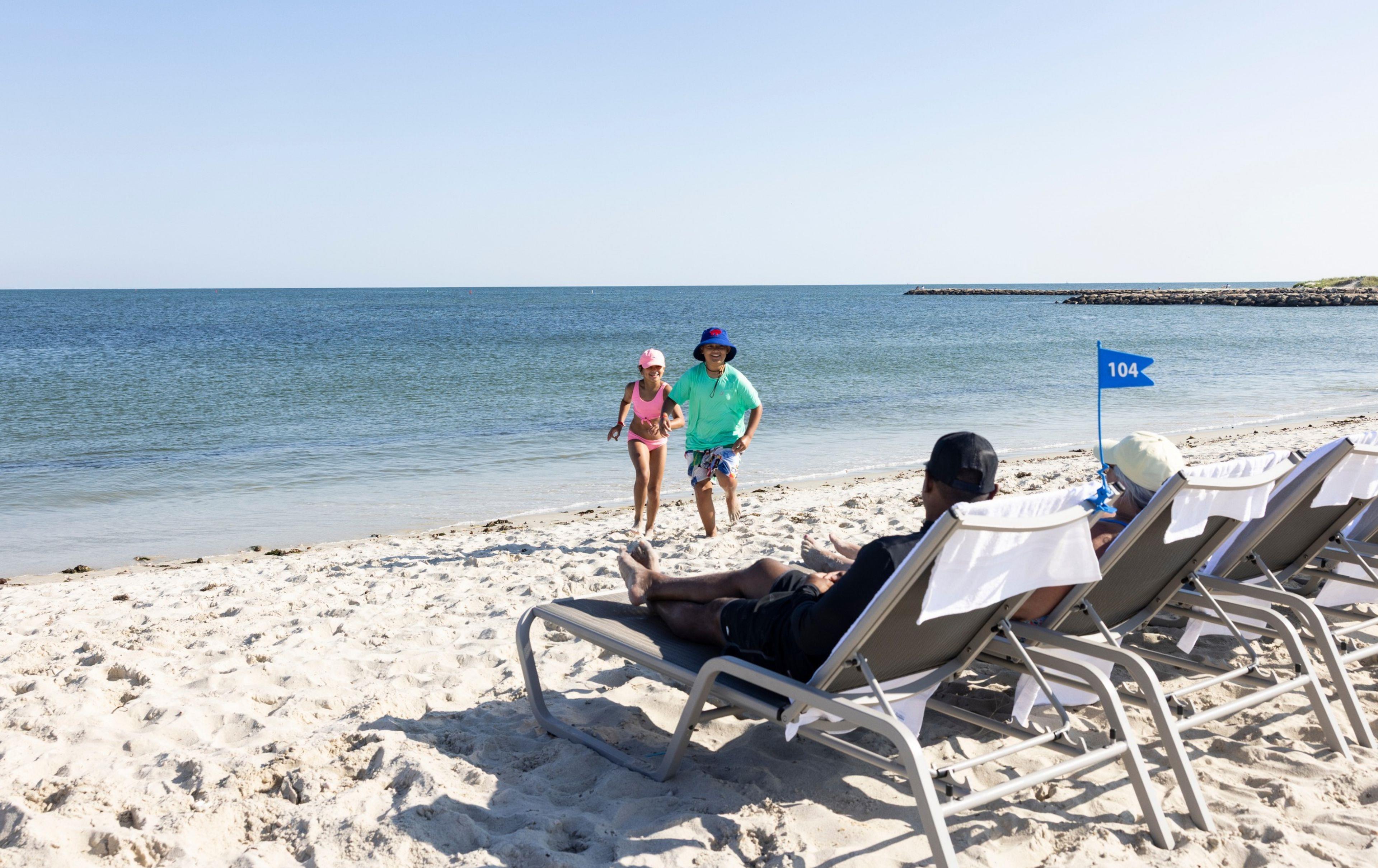 Resort Beach | Red Jacket Beach Resort