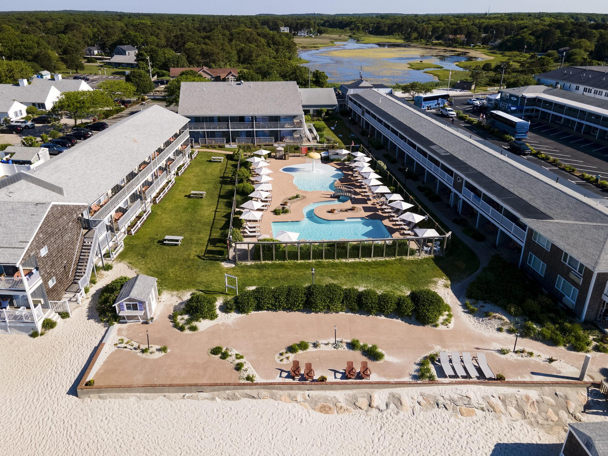 Riviera Beach Resort Cape Cod MA | Riviera Beach Resort
