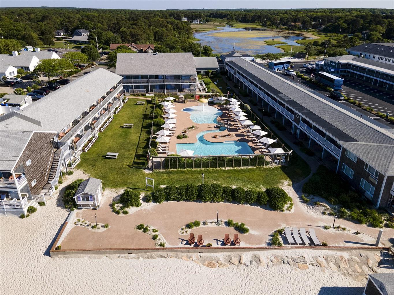 Riviera Beach Resort