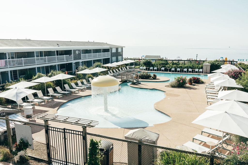 Pool | Riviera Beach Resort