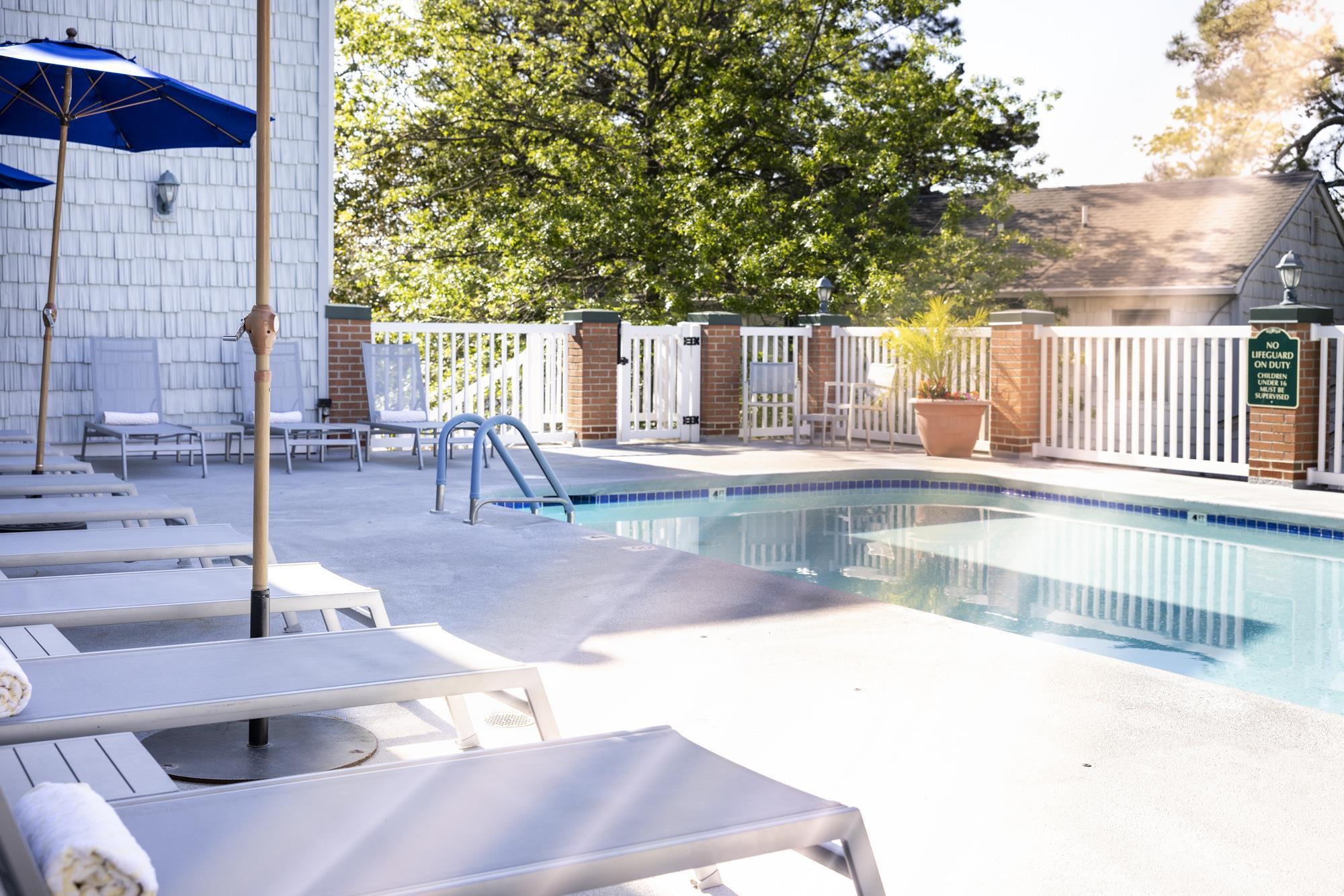 Family Pool | The Bellmoor Inn & Spa