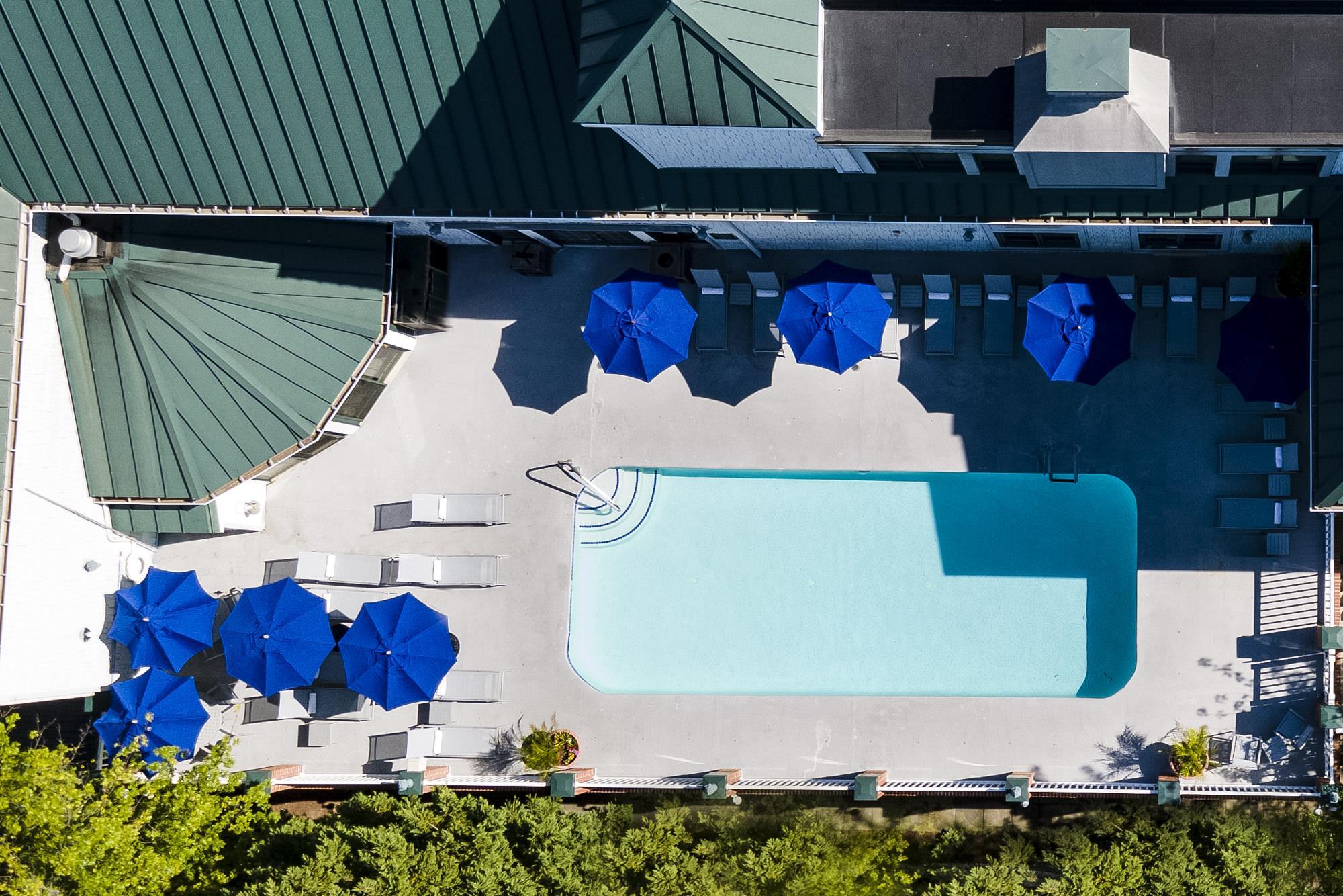 Family Pool | The Bellmoor Inn & Spa
