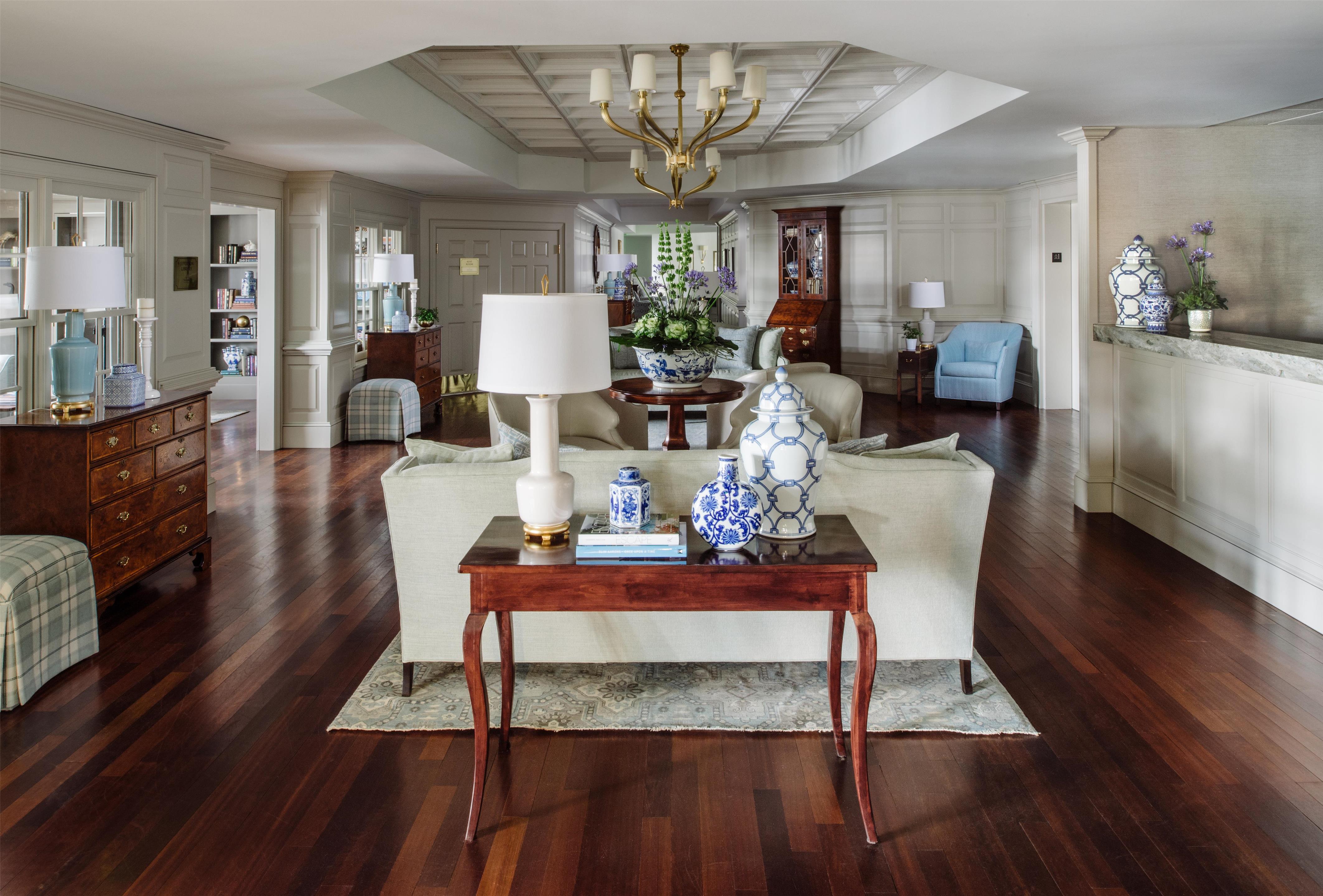 Lobby | The Bellmoor Inn & Spa