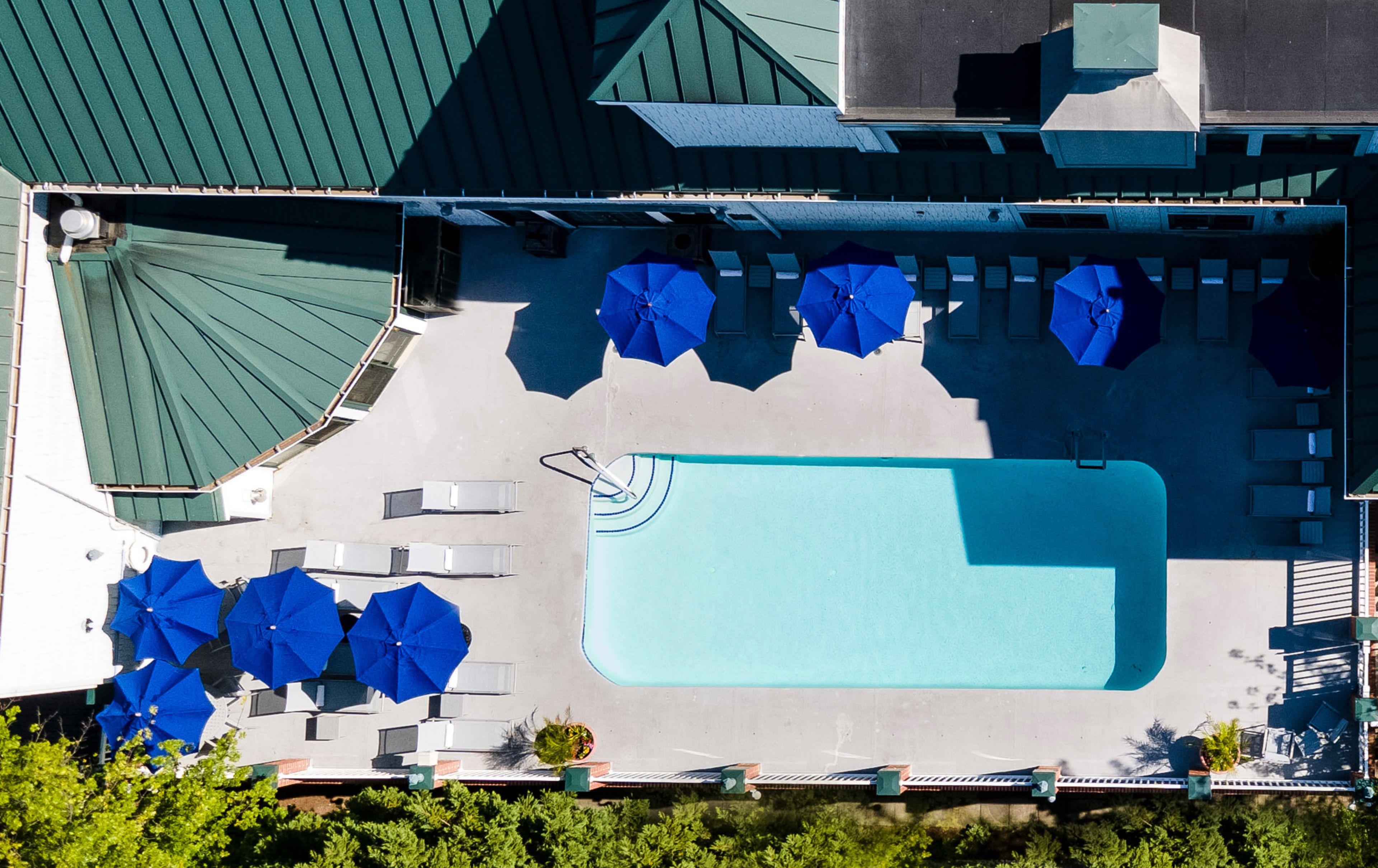 Family Pool | The Bellmoor Inn & Spa
