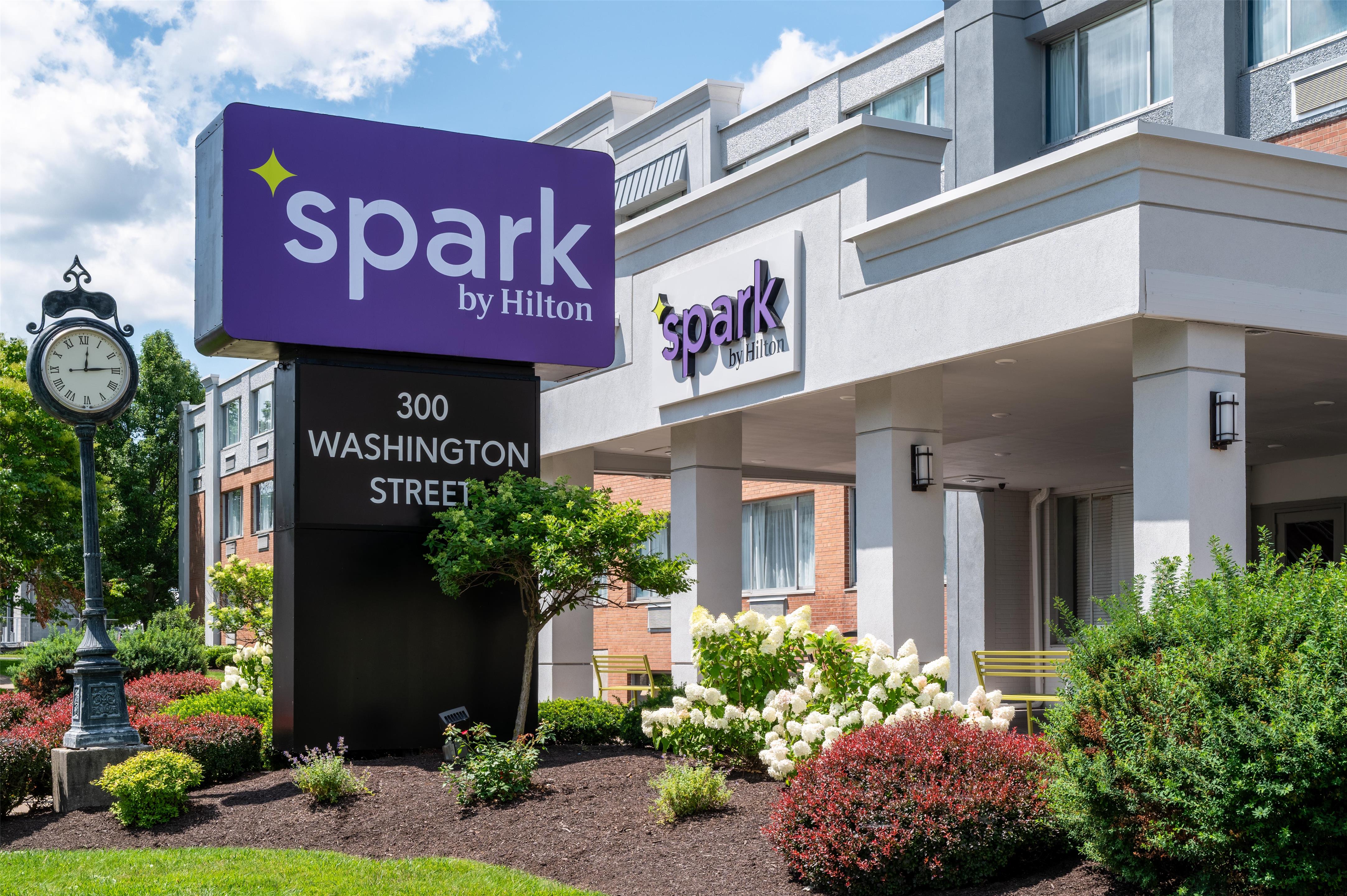 Exterior | Spark by Hilton Watertown