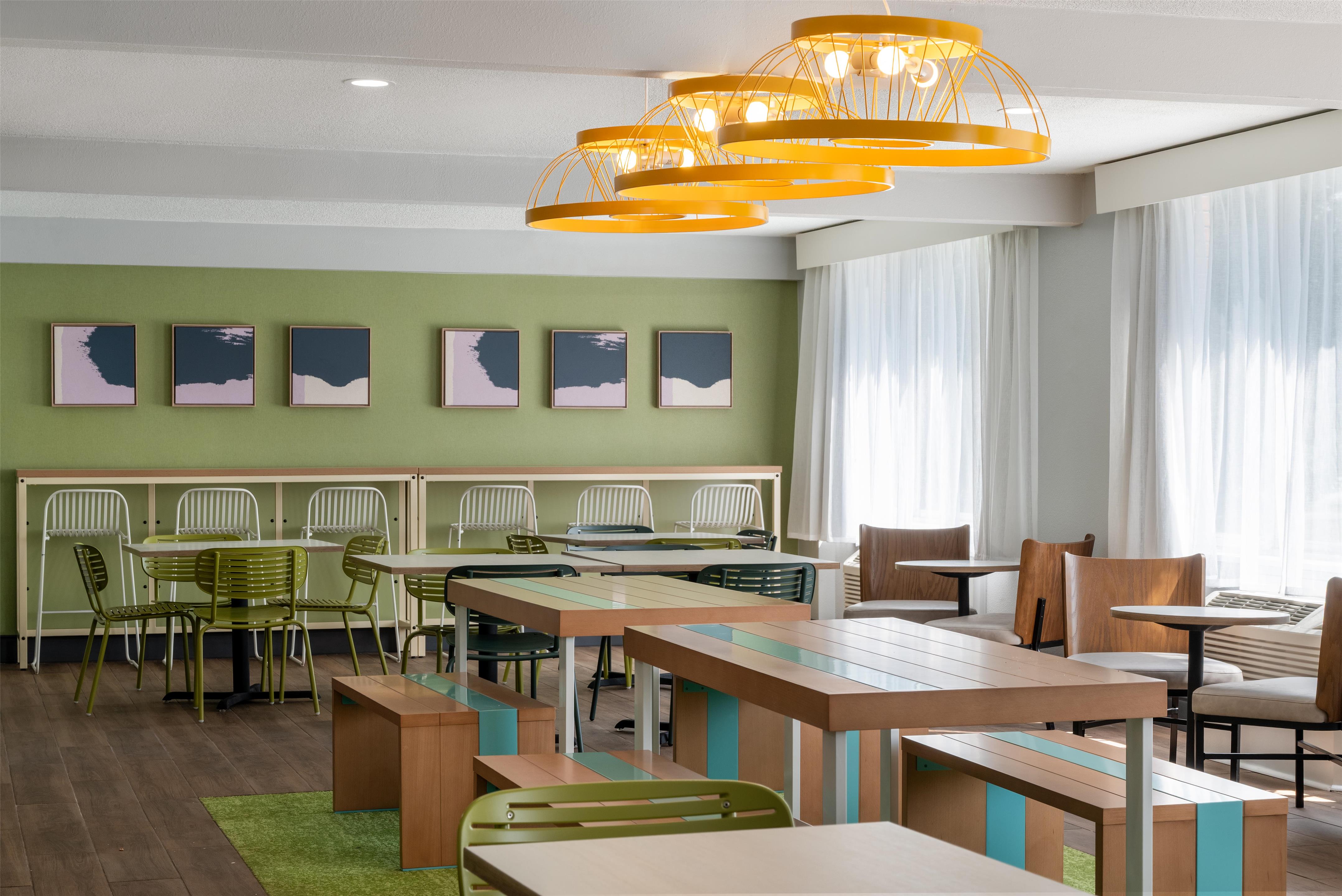 Breakfast Area | Spark by Hilton Watertown